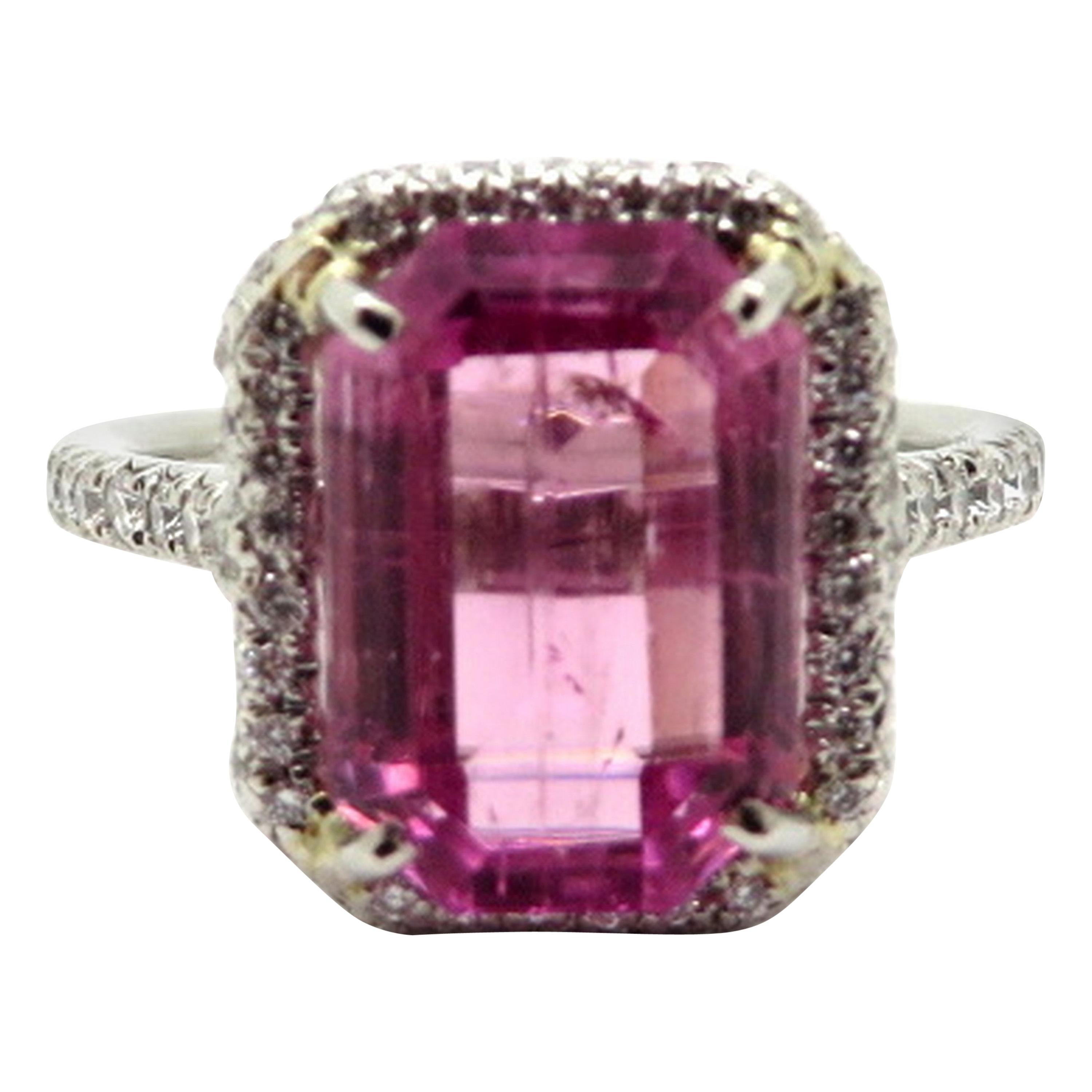 Bague à la mode en platine, tourmaline rose et diamants