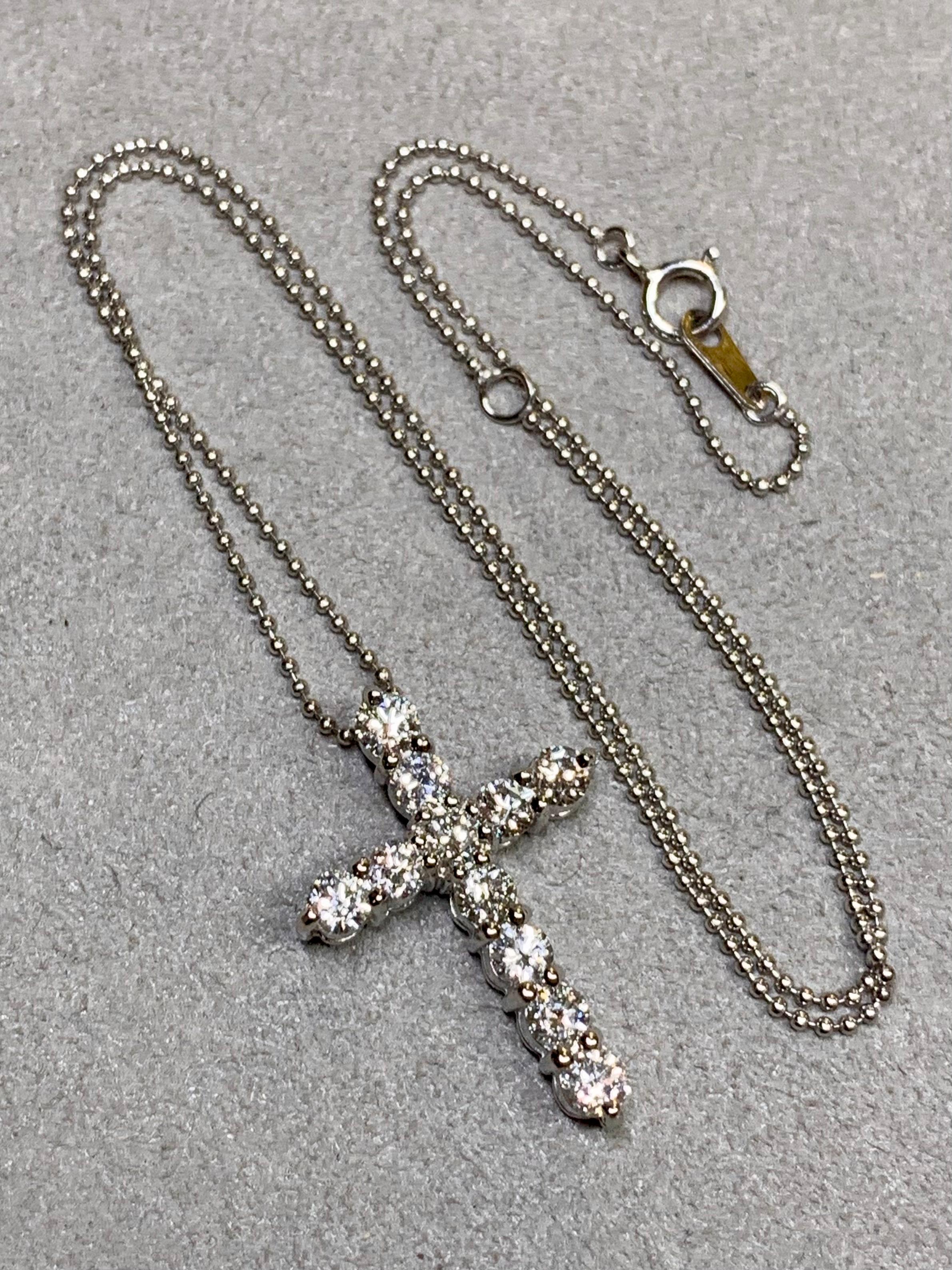 Round Cut Estate Platinum Prong Set Diamond Cross Pendant Necklace 1.50ctw For Sale