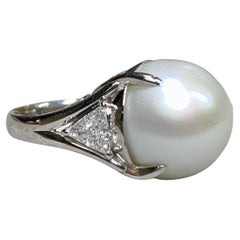 Bague cocktail de succession en platine avec diamants brillants et perles des mers du Sud 15,50 mm