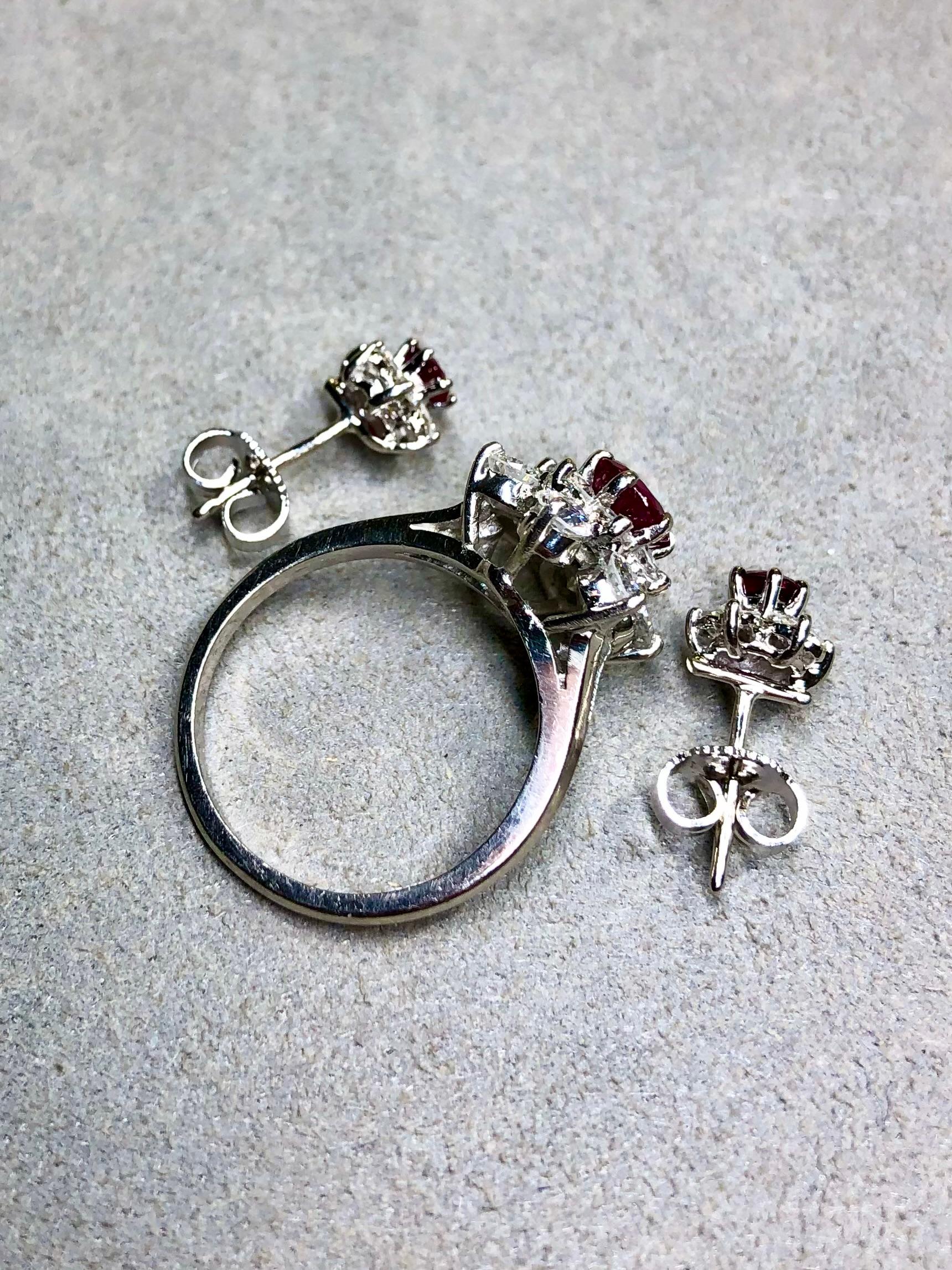 Conjunto de pendientes florales de platino con rubí vivo y diamantes 2,82 ctw Retro en venta