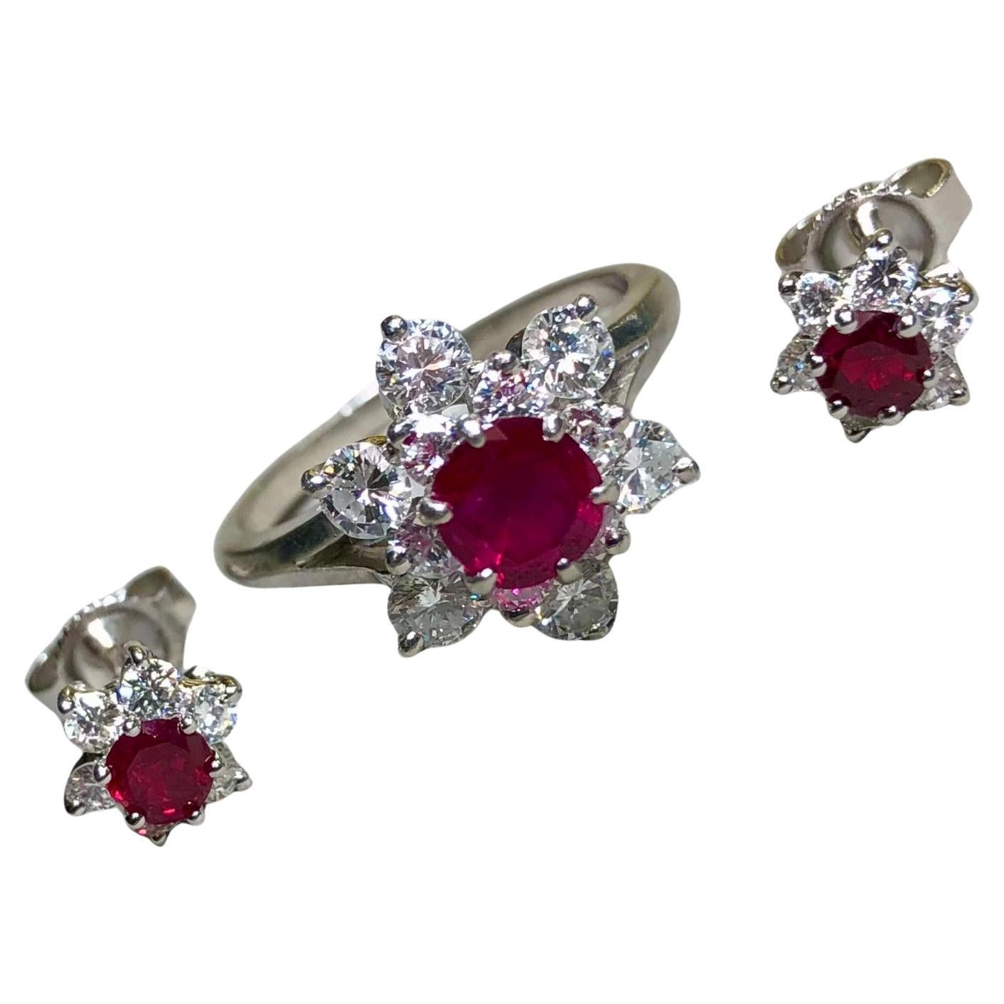 Conjunto de pendientes florales de platino con rubí vivo y diamantes 2,82 ctw en venta
