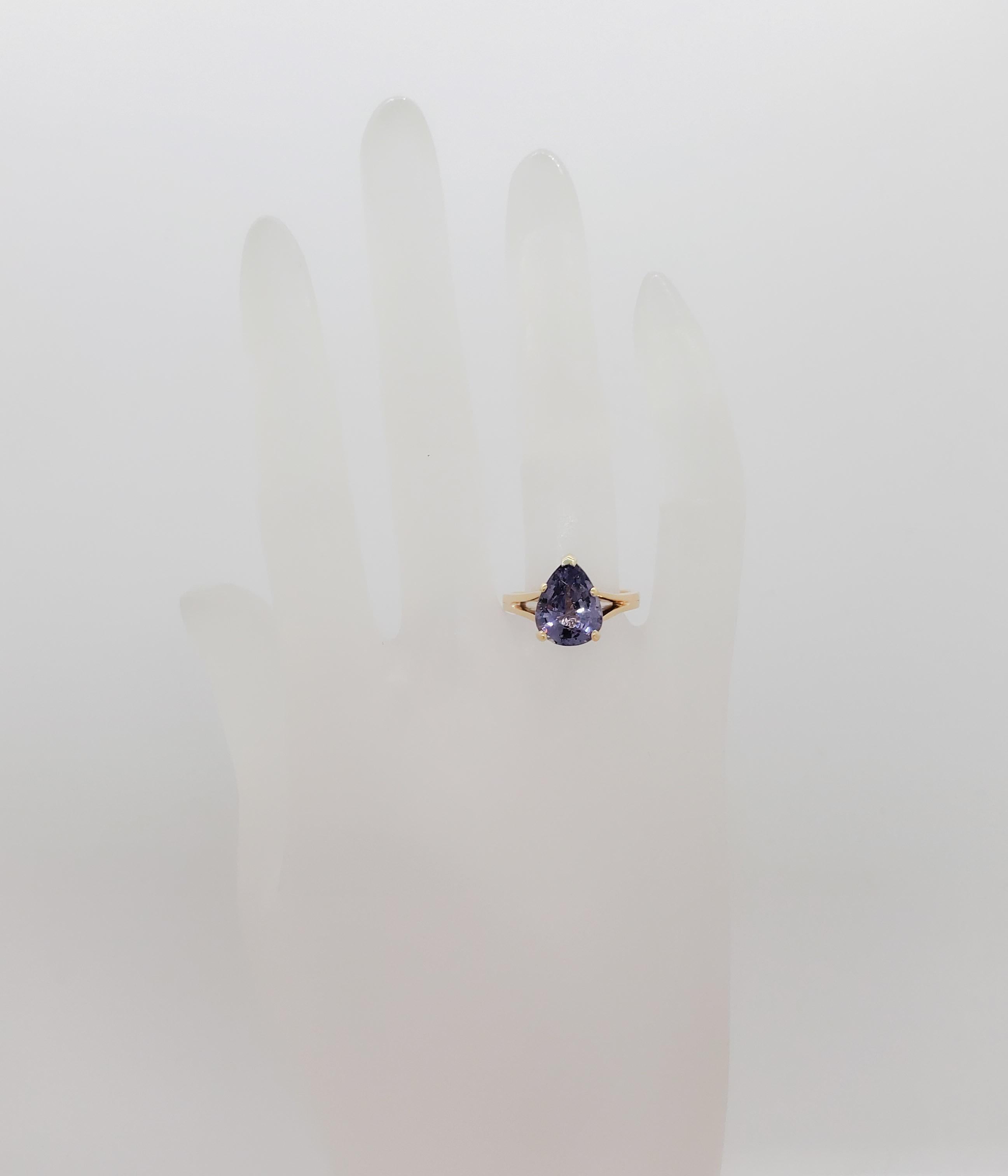 Pear Cut Estate Purple Spinel Solitaire in 14k Yellow Gold For Sale
