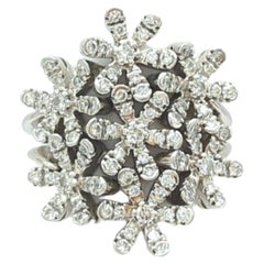 Nachlass Raima Weißer Diamant Floral Cluster Design Ring in 18k Weißgold