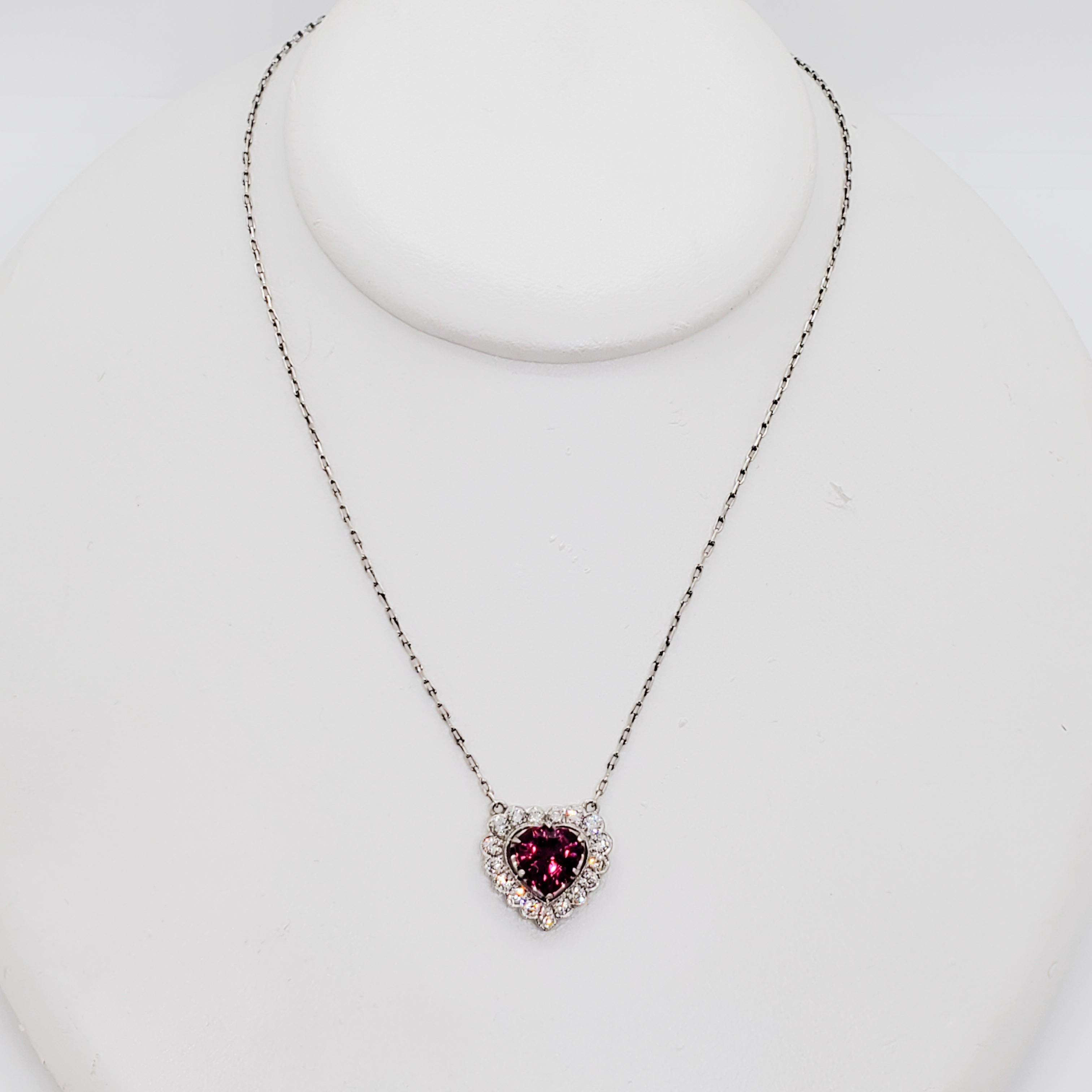 Estate Red Tourmaline and White Diamond Heart Pendant Necklace in Platinum In Excellent Condition In Los Angeles, CA