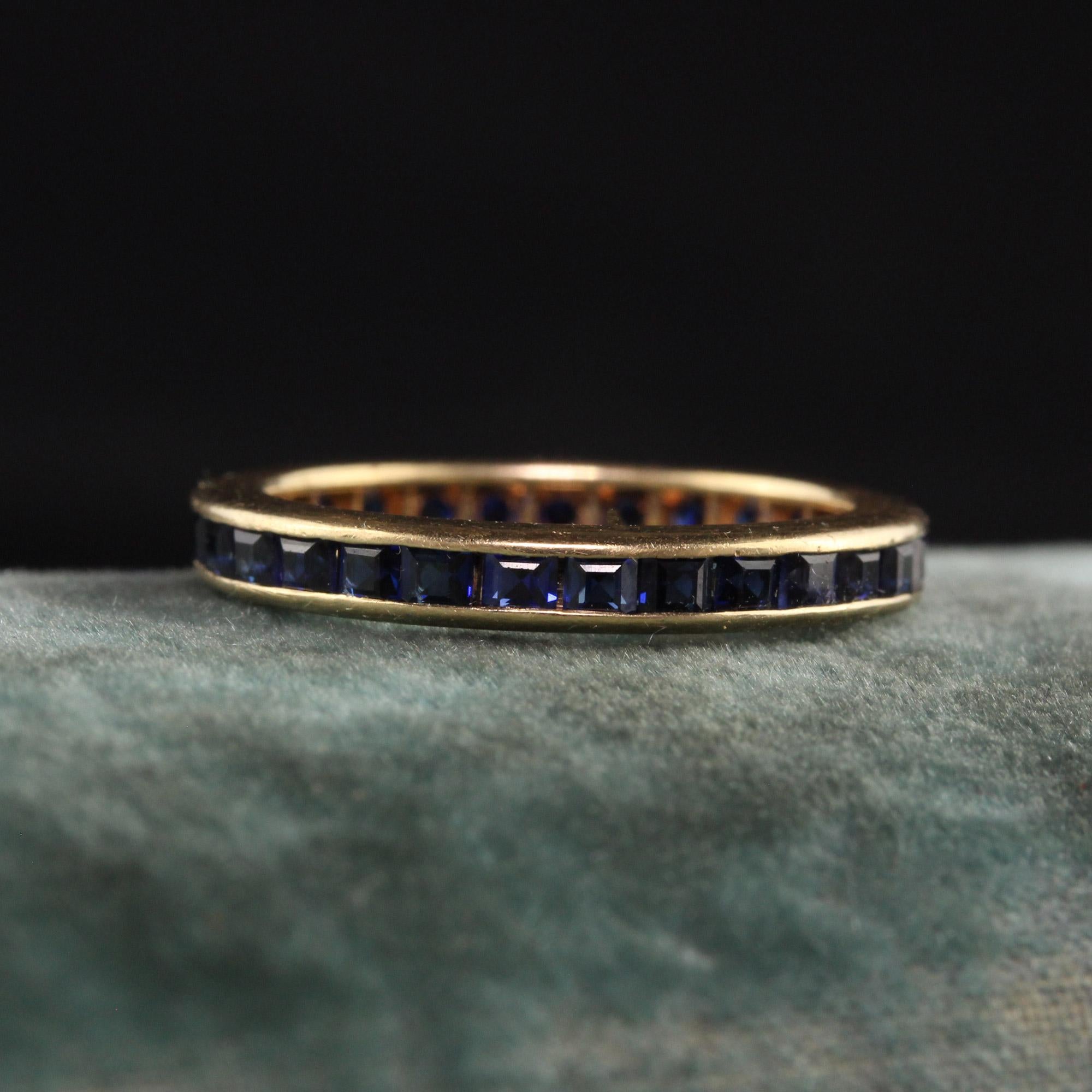 Beautiful Estate Retro 14K Yellow Gold Square Natural Sapphire Eternity Band. This gorgeous eternity band is craftd in 14k yellow gold. It has square cut sapphires going around the entire ring and is in good condition.

Item #R1261

Metal: 14K