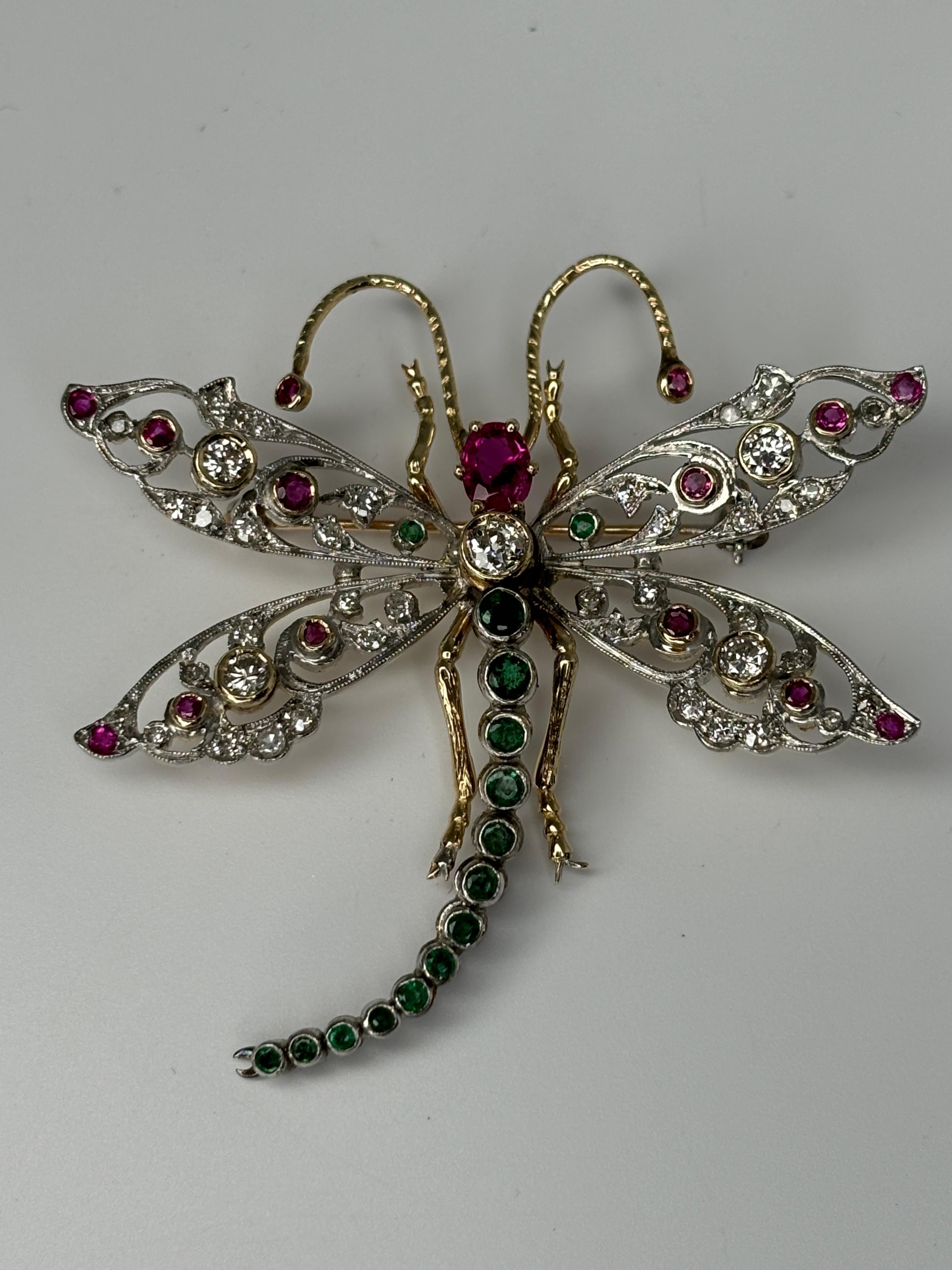 Estate Retro 2.75 cttw 14k Gold Dragonfly Ruby, Emerald & Diamond Brooch Pin For Sale 6