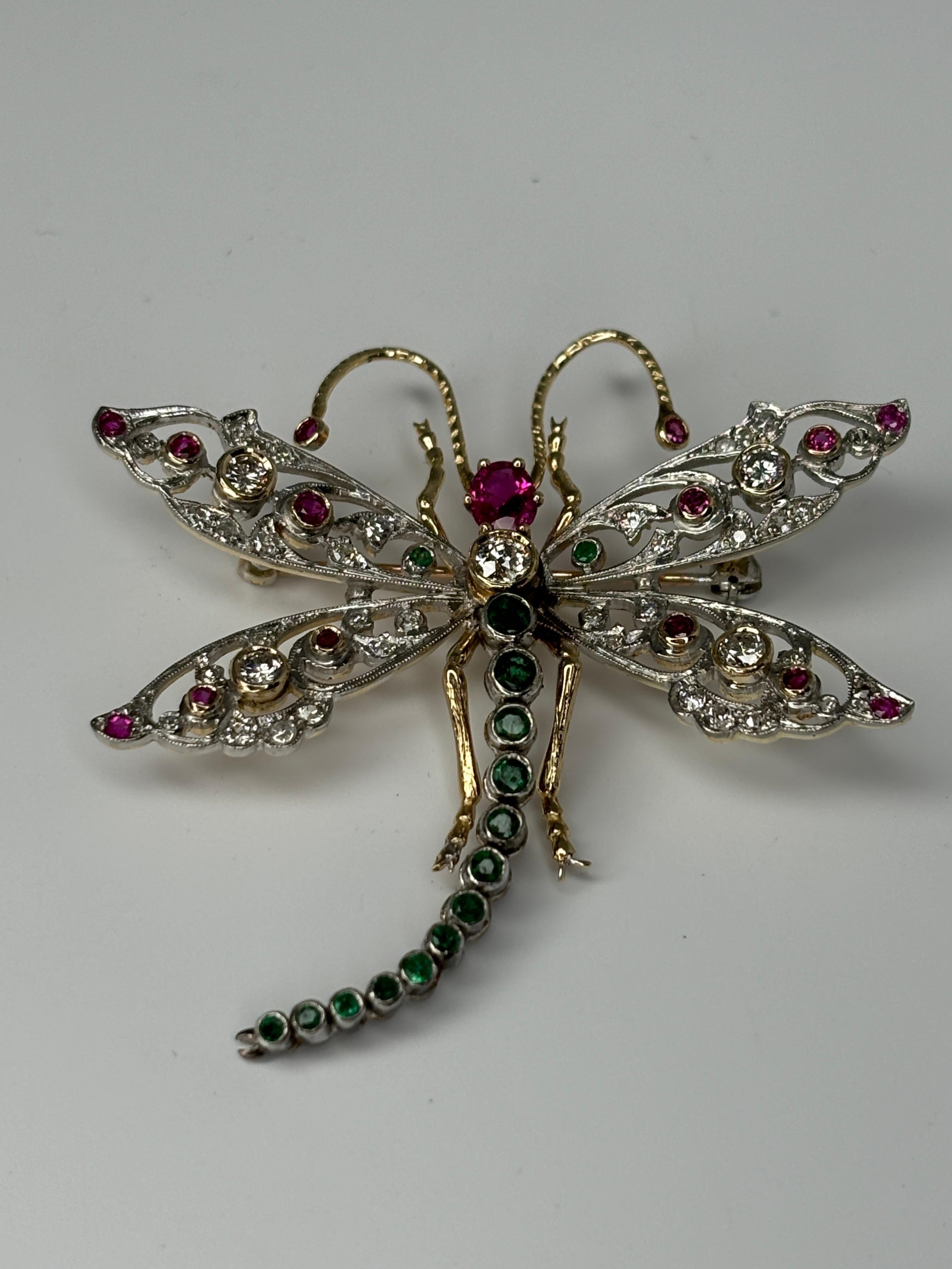 Estate Retro 2.75 cttw 14k Gold Dragonfly Ruby, Emerald & Diamond Brooch Pin For Sale 7