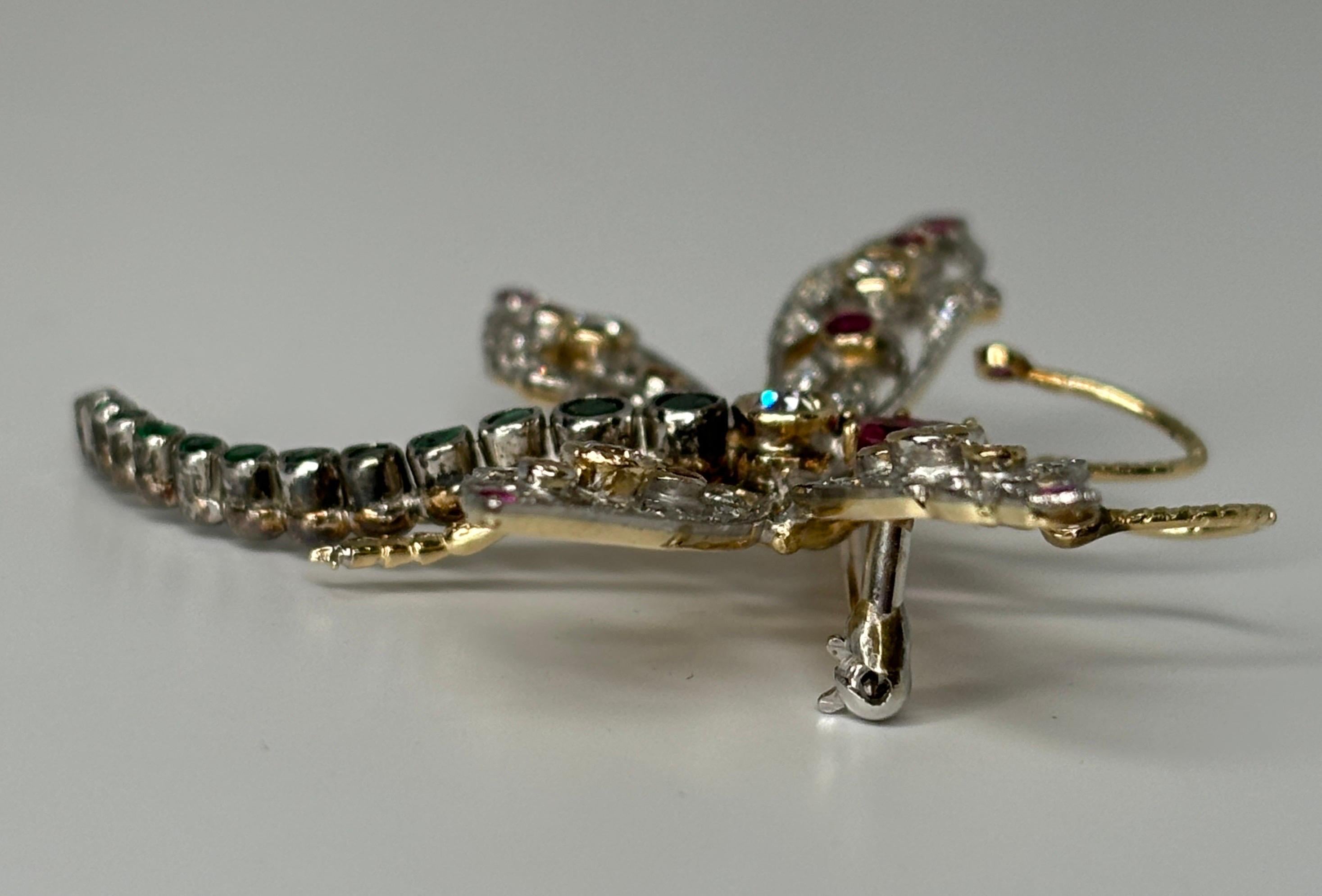 Estate Retro 2.75 cttw 14k Gold Dragonfly Ruby, Emerald & Diamond Brooch Pin For Sale 10