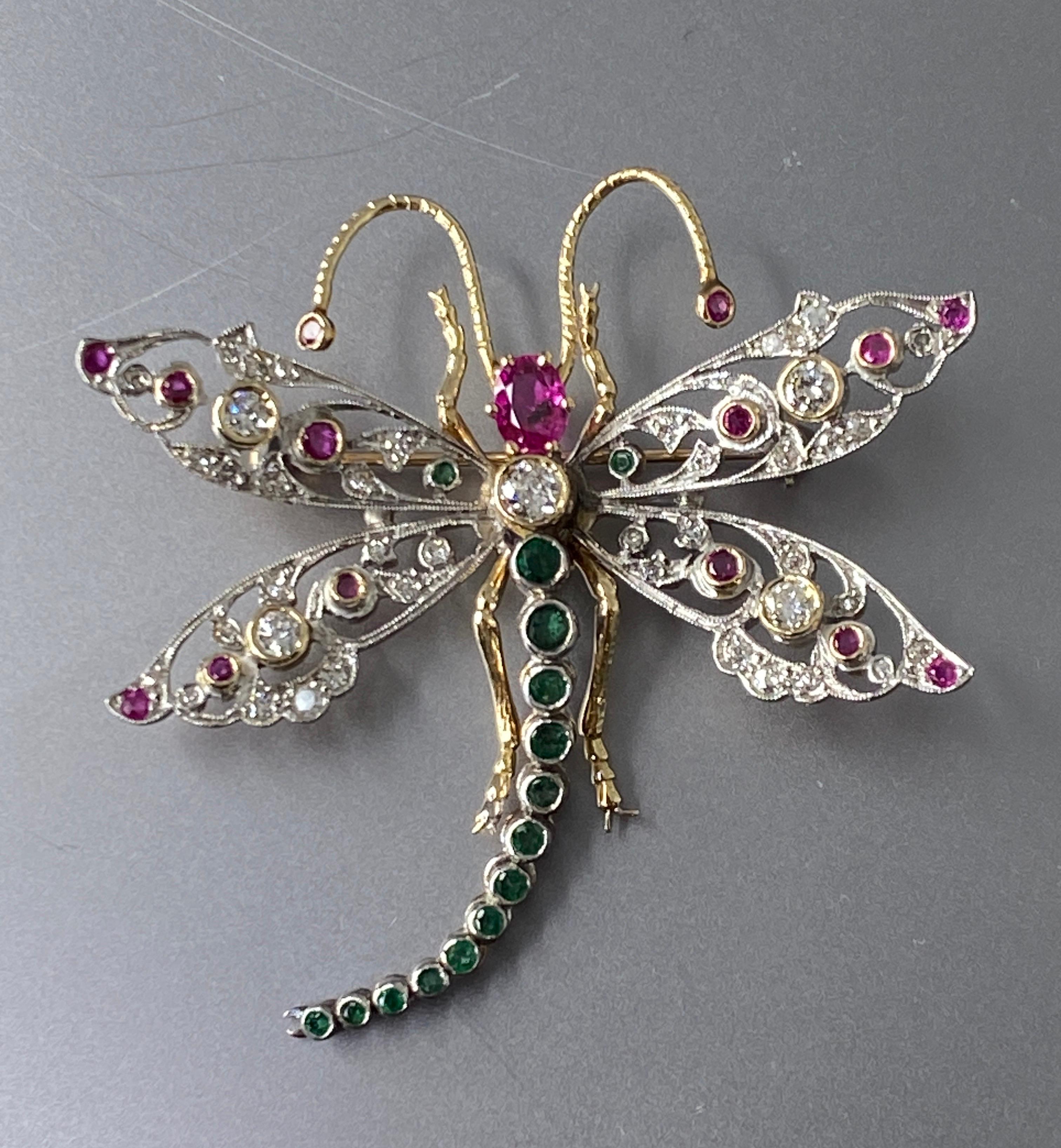 Estate Retro 2.75 cttw 14k Gold Dragonfly Ruby, Emerald & Diamond Brooch Pin For Sale 1
