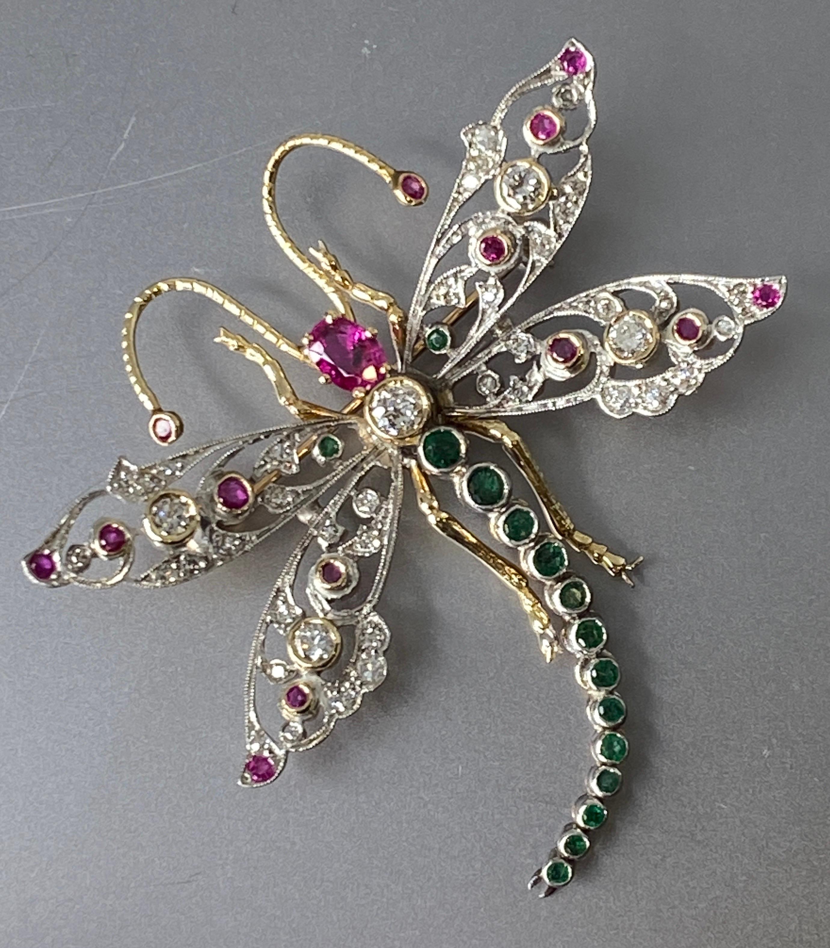 Estate Retro 2.75 cttw 14k Gold Dragonfly Ruby, Emerald & Diamond Brooch Pin For Sale 3