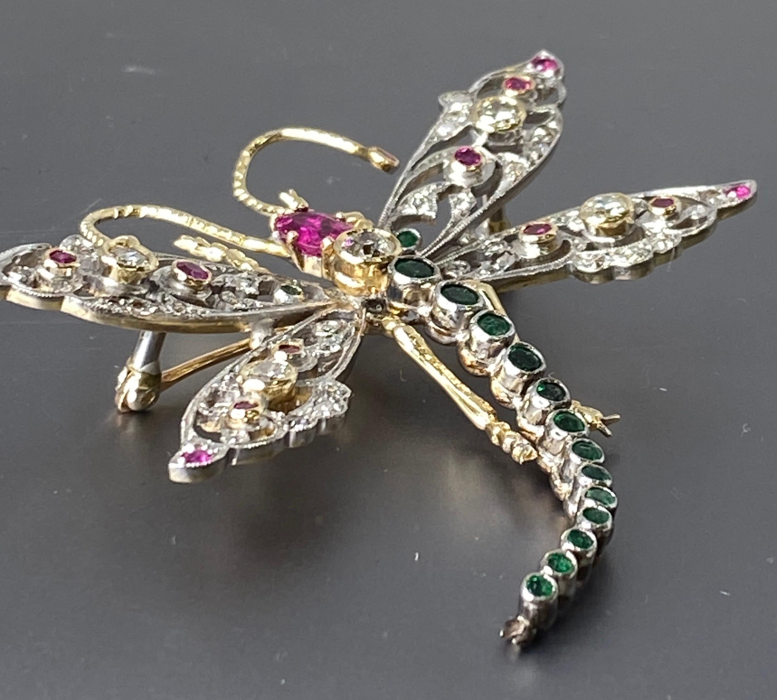 Estate Retro 2.75 cttw 14k Gold Dragonfly Ruby, Emerald & Diamond Brooch Pin For Sale 4