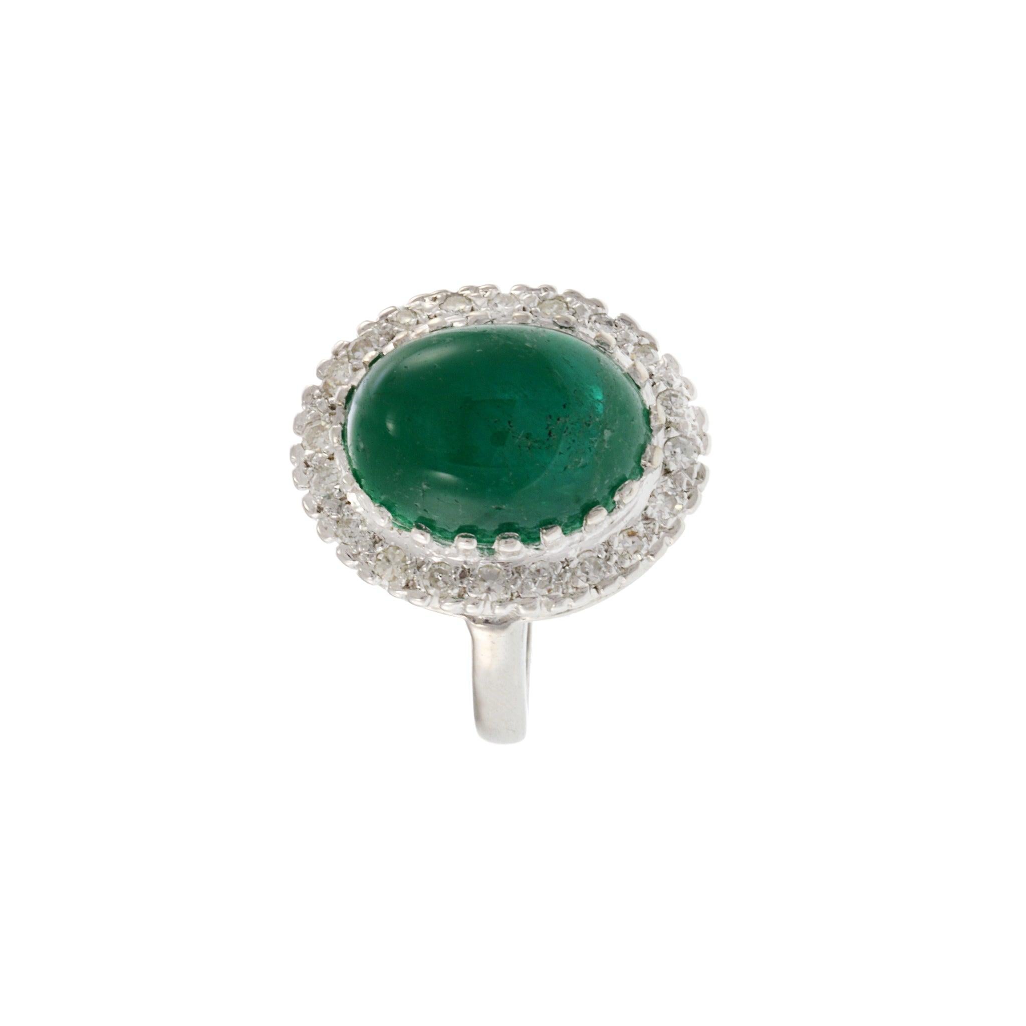 Women's Estate Retro Era 14KT White Gold Genuine 8.19CT Cabochon Emerald and Diamond Rin For Sale