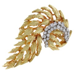 Estate Vintage Era 18KT Yellow Gold Diamond Leaf Brooch
