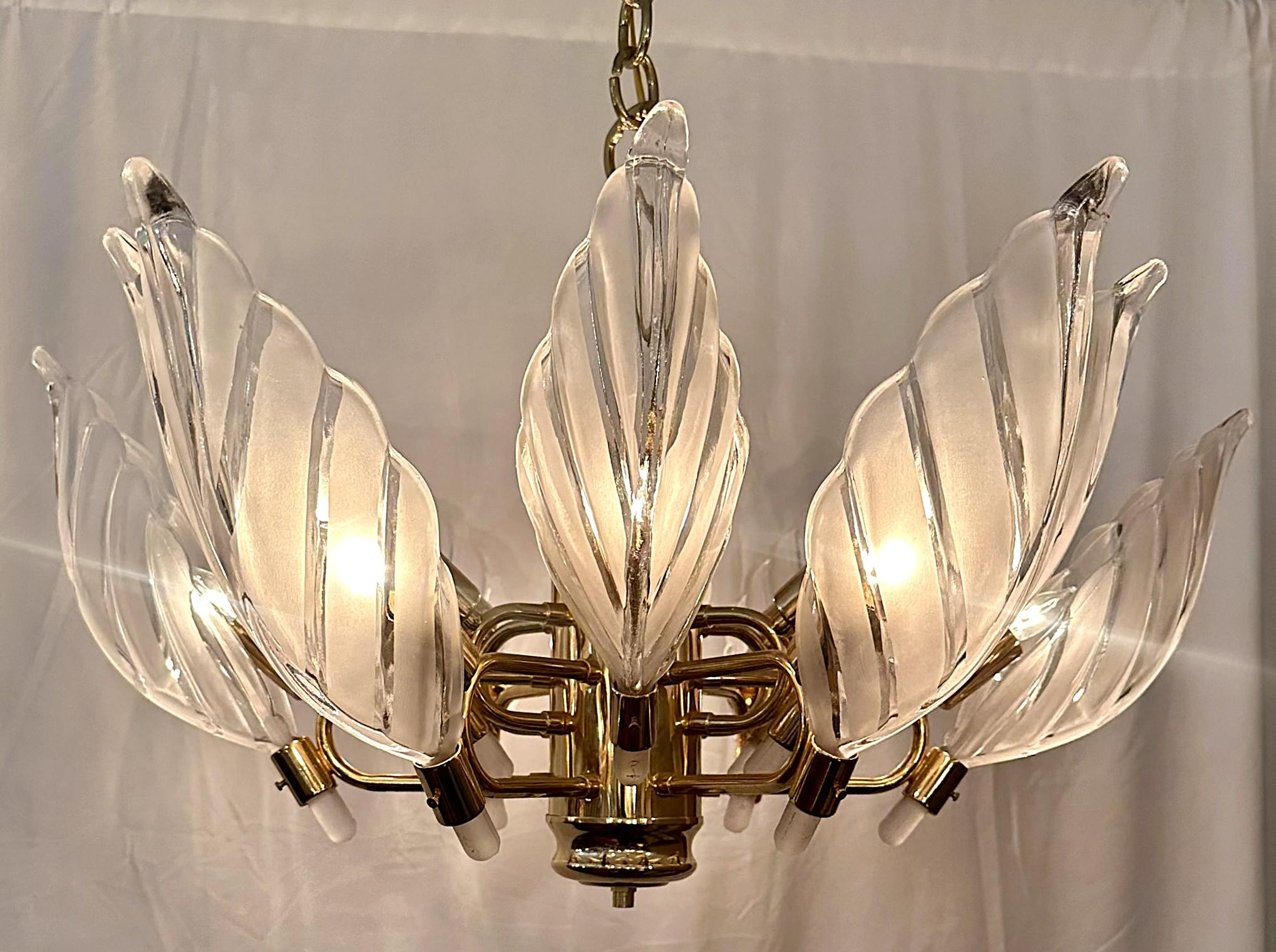 Italiano Apparecchio di illuminazione retrò in vetro di Murano. in vendita