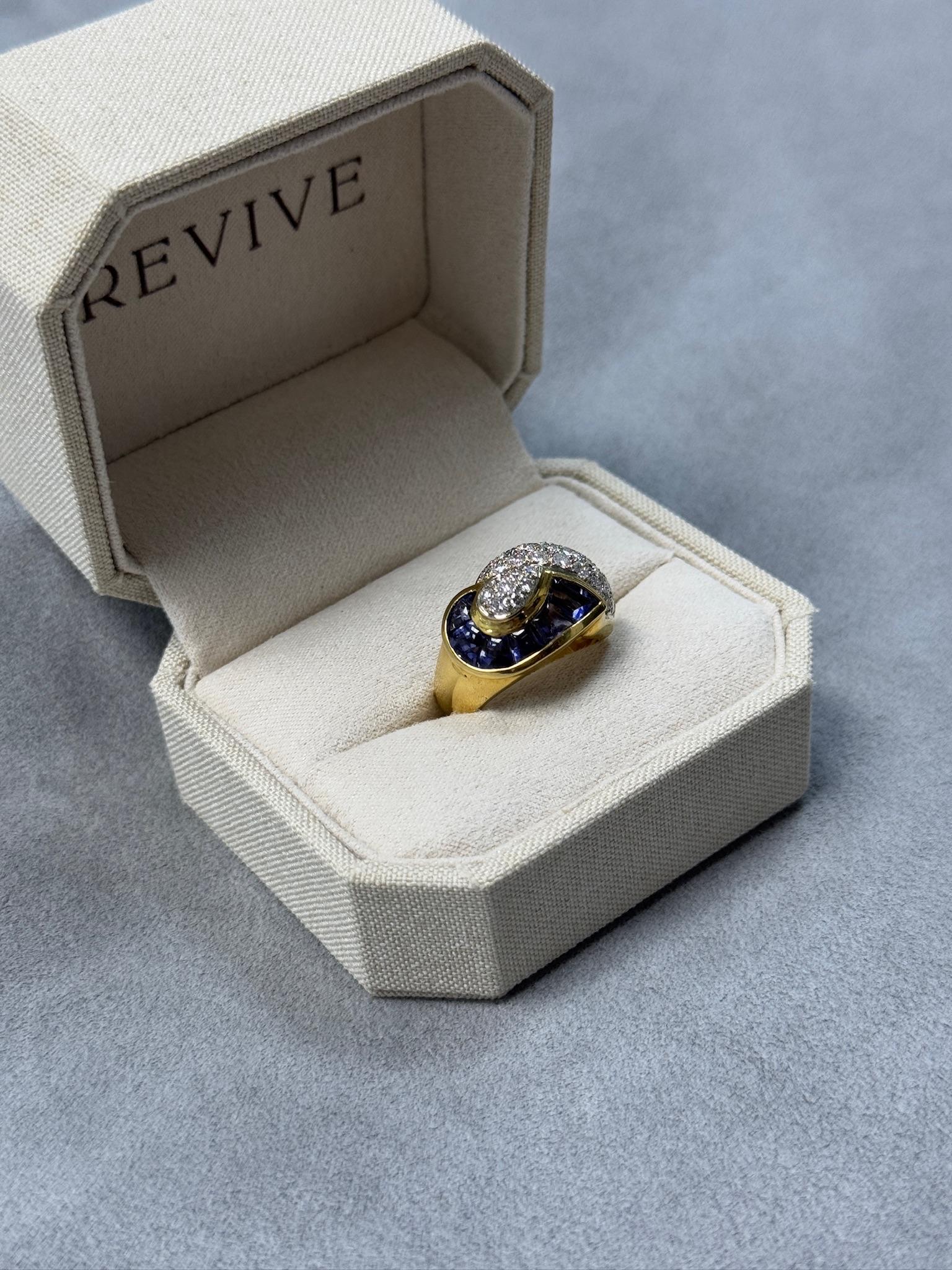 Anello retrò di proprietà con iolite naturale e diamanti in oro giallo 18k, misura 6,5 In condizioni ottime in vendita a New York, NY
