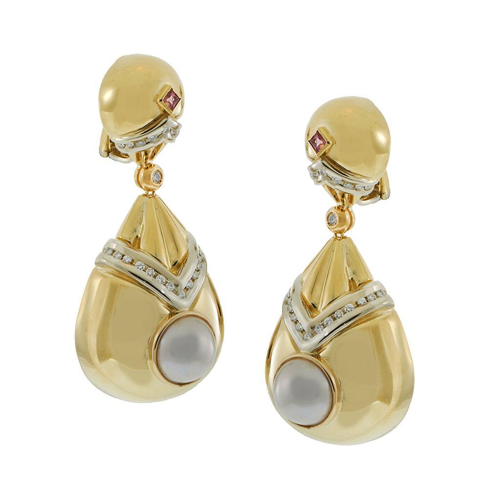 Rétro Orecchini di proprietà in stile retrò in oro giallo 18KT con perle e diamanti in vendita