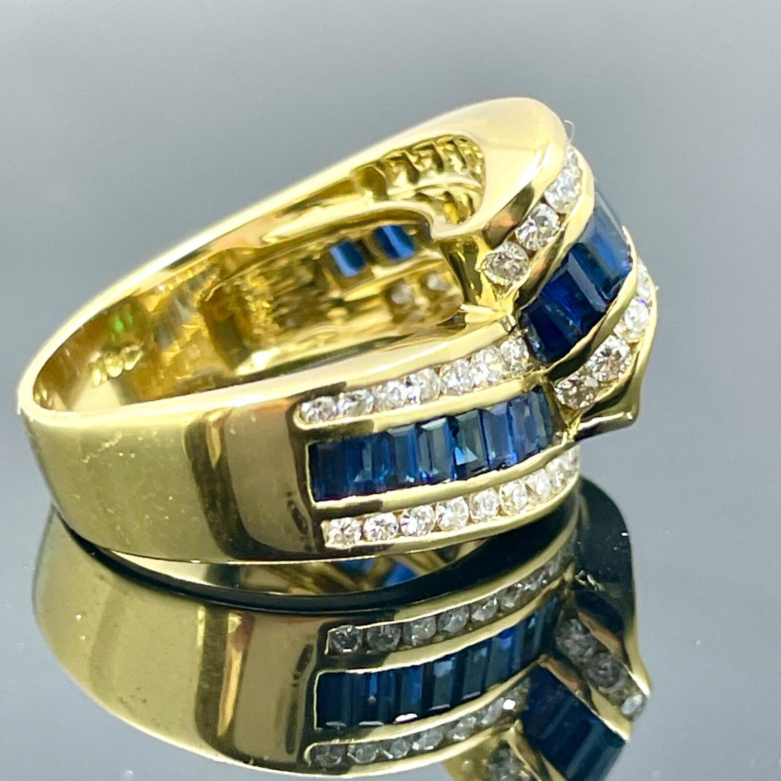 Estate Ribbon Ring Smaragd Saphir Diamant 18k Gelbgold 2,25ctw Damen im Angebot
