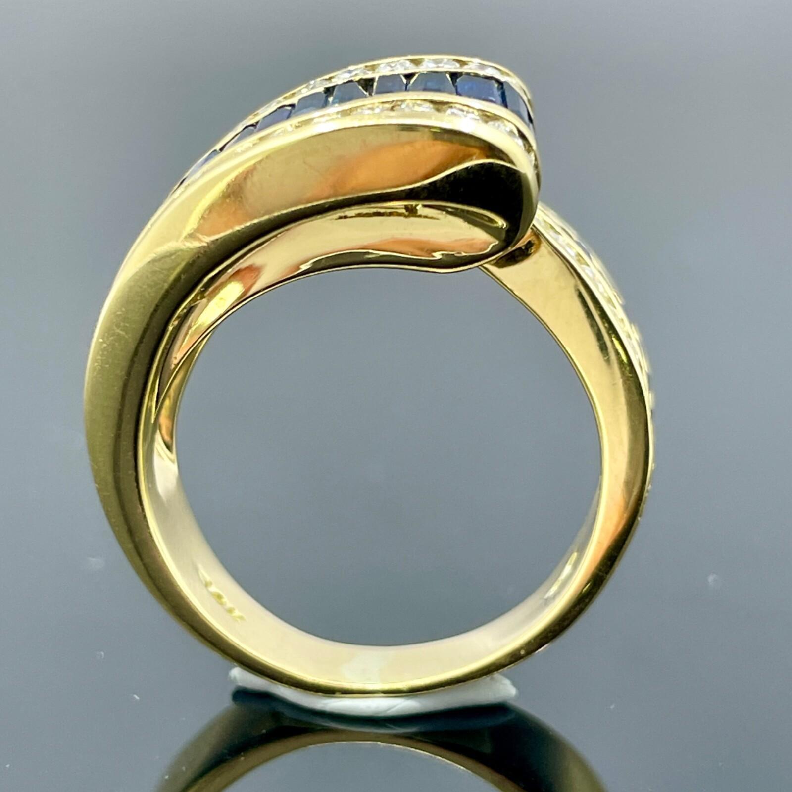 Estate Ribbon Ring Smaragd Saphir Diamant 18k Gelbgold 2,25ctw im Angebot 2