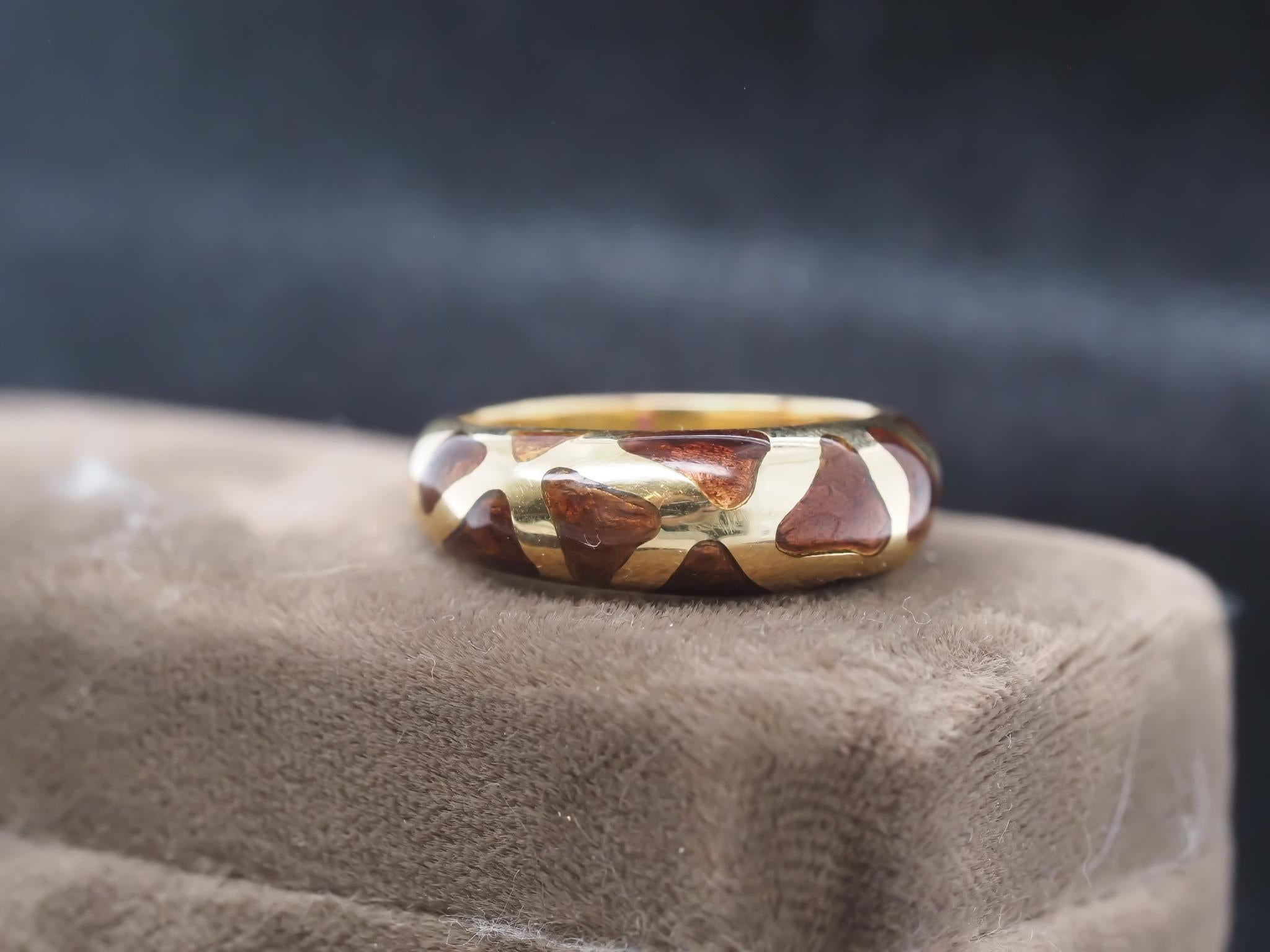 Nachlass Roberto Coin 18K Gelbgold Giraffenring Größe 8,75 - VHK#988

Artikel-Details:
Jahr: 2000er Jahre
Ringgröße: 8.75 (Größe)
Metall Typ: 18K Gelbgold [Punziert und geprüft]
Gewicht: 10,6 Gramm

Breite des Bandes: 7 mm oben, 5 mm am