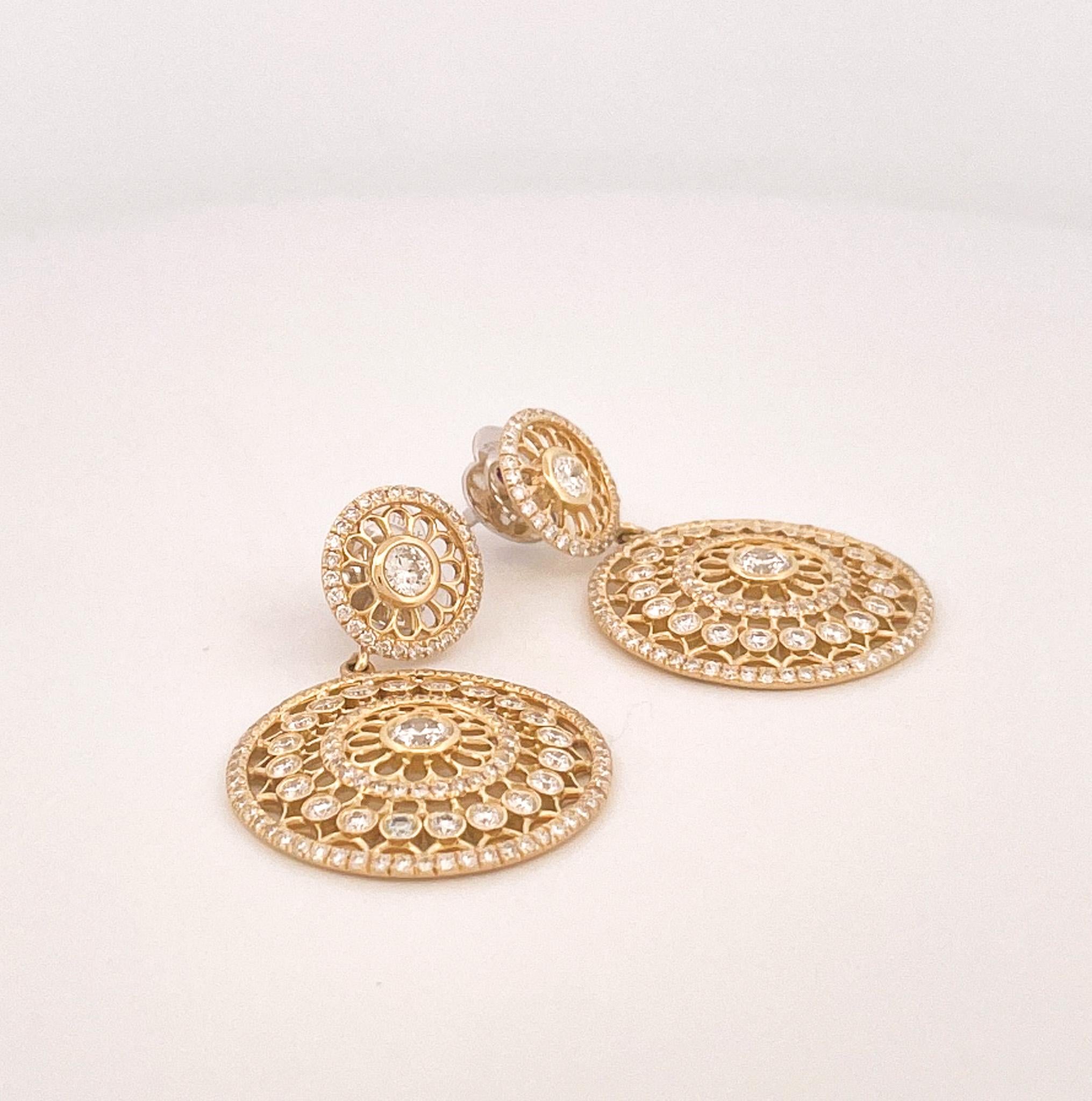 Nachlass Roberto Coin Cento Rosette 18k Gelbgold Diamant-Tropfen-Ohrringe im Angebot 3