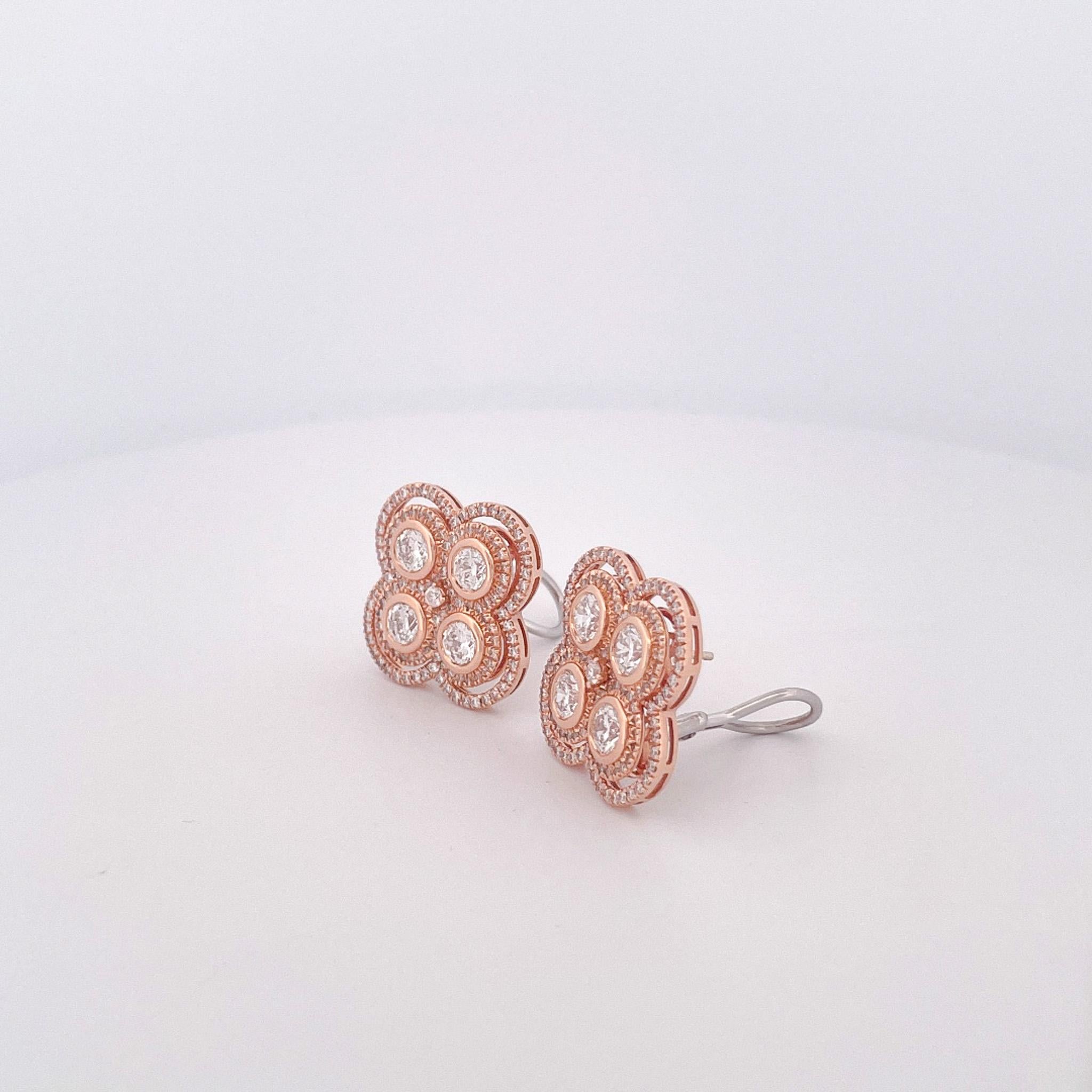 Estate Roberto Coin Cento Venetian 18k Rose Gold Diamond Oversized Stud Earrings In Excellent Condition For Sale In Dallas, TX