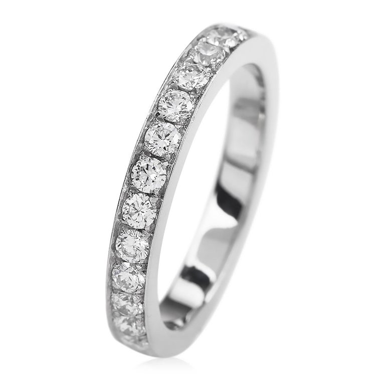 Estate Round Cut Diamond Platinum Eternity Wedding Band Ring In Excellent Condition For Sale In Miami, FL