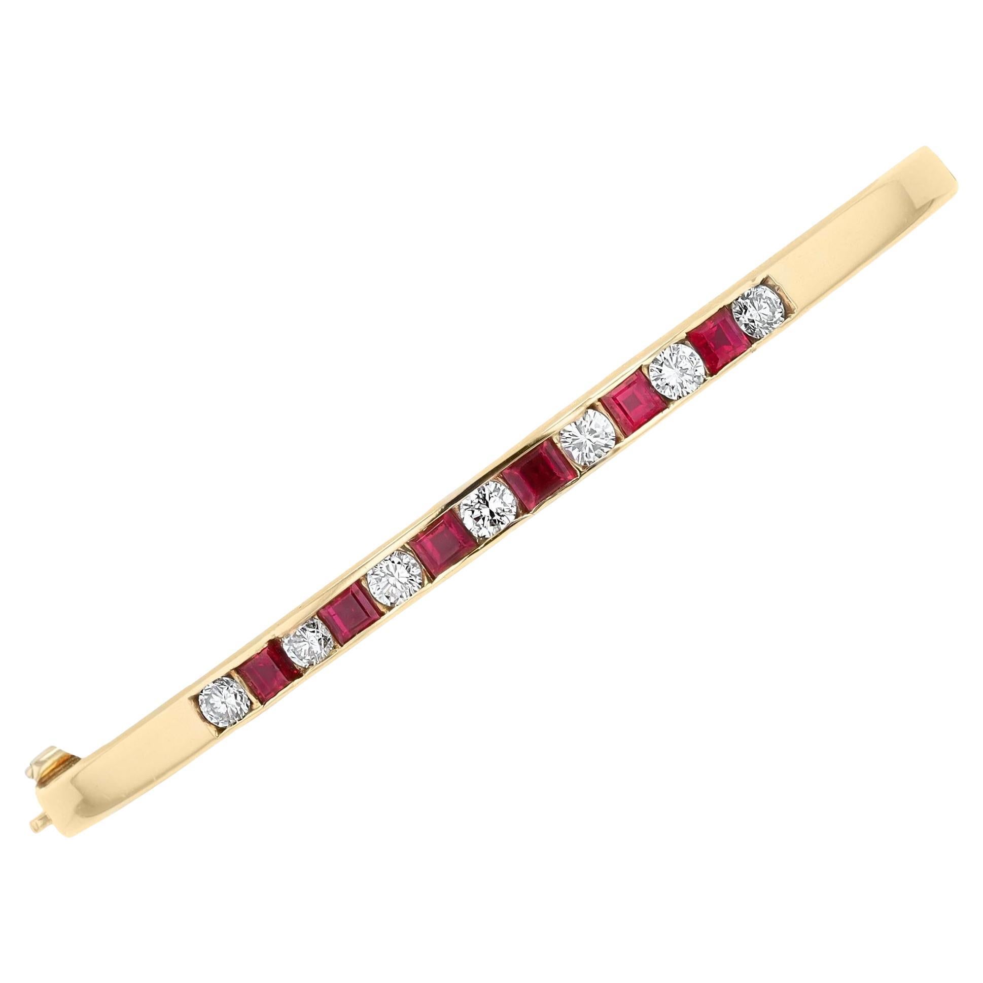 Brazalete de oro de 14k con rubíes y diamantes