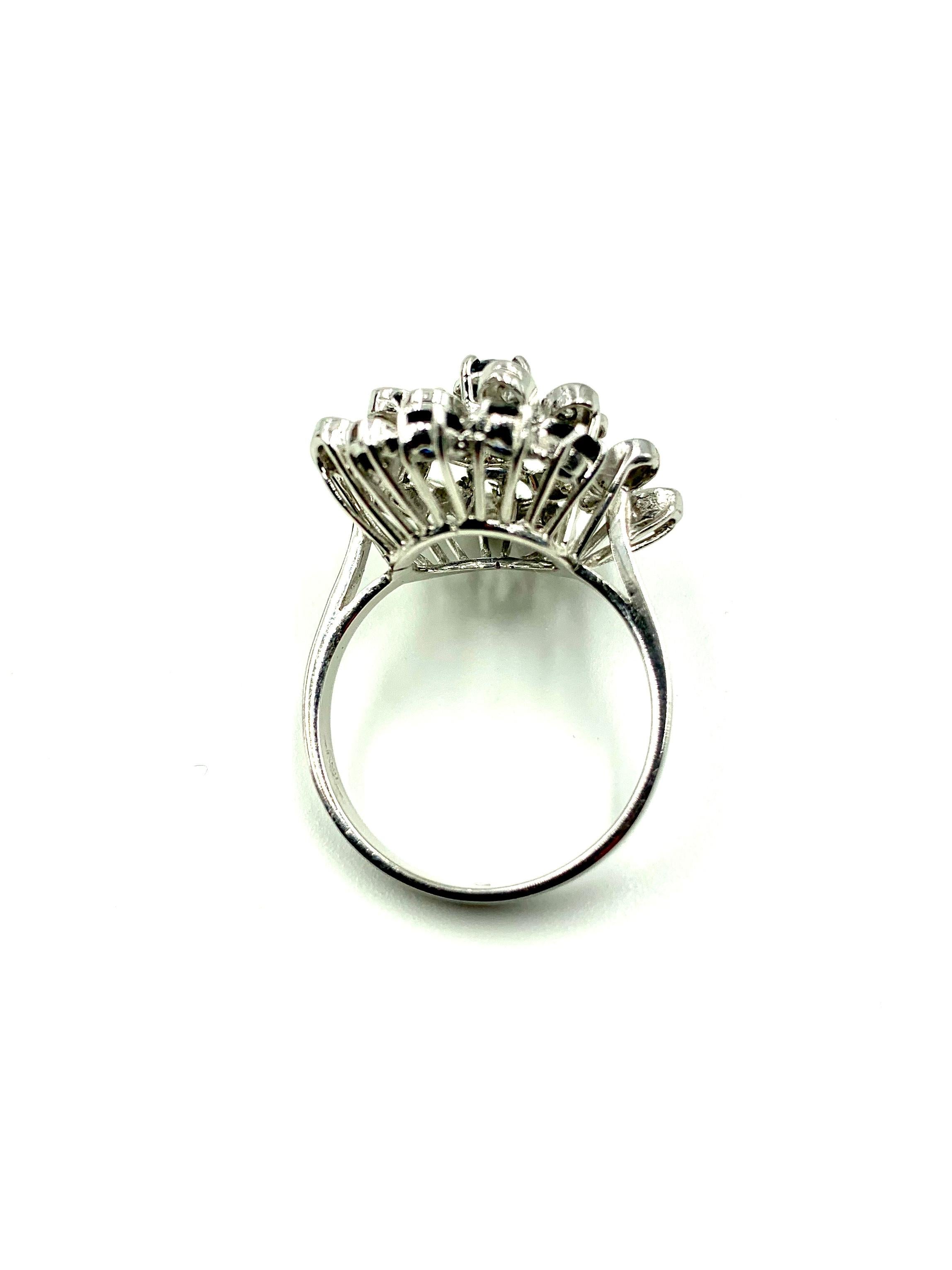 Zafiro Estate Diamante Oro Blanco 18K Anillo de Cóctel en Forma de Flor Romántico en venta
