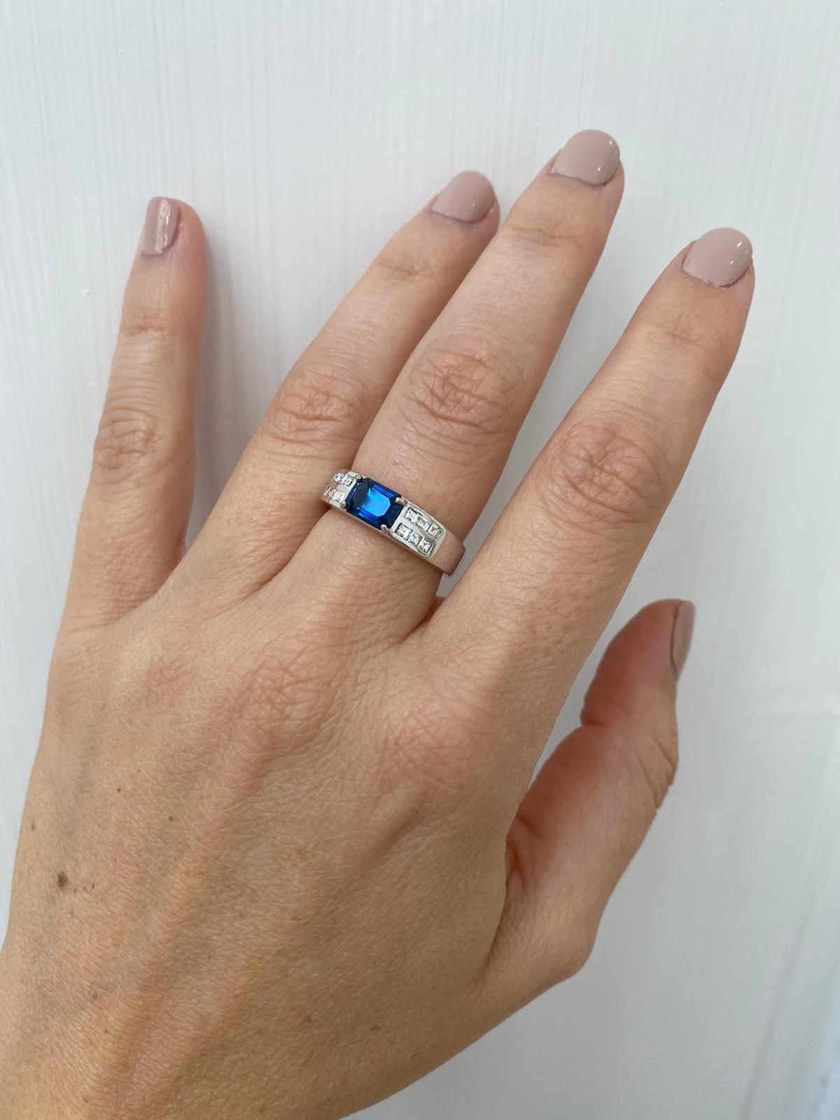 Estate Sapphire Diamond Gold Band Ring For Sale 3