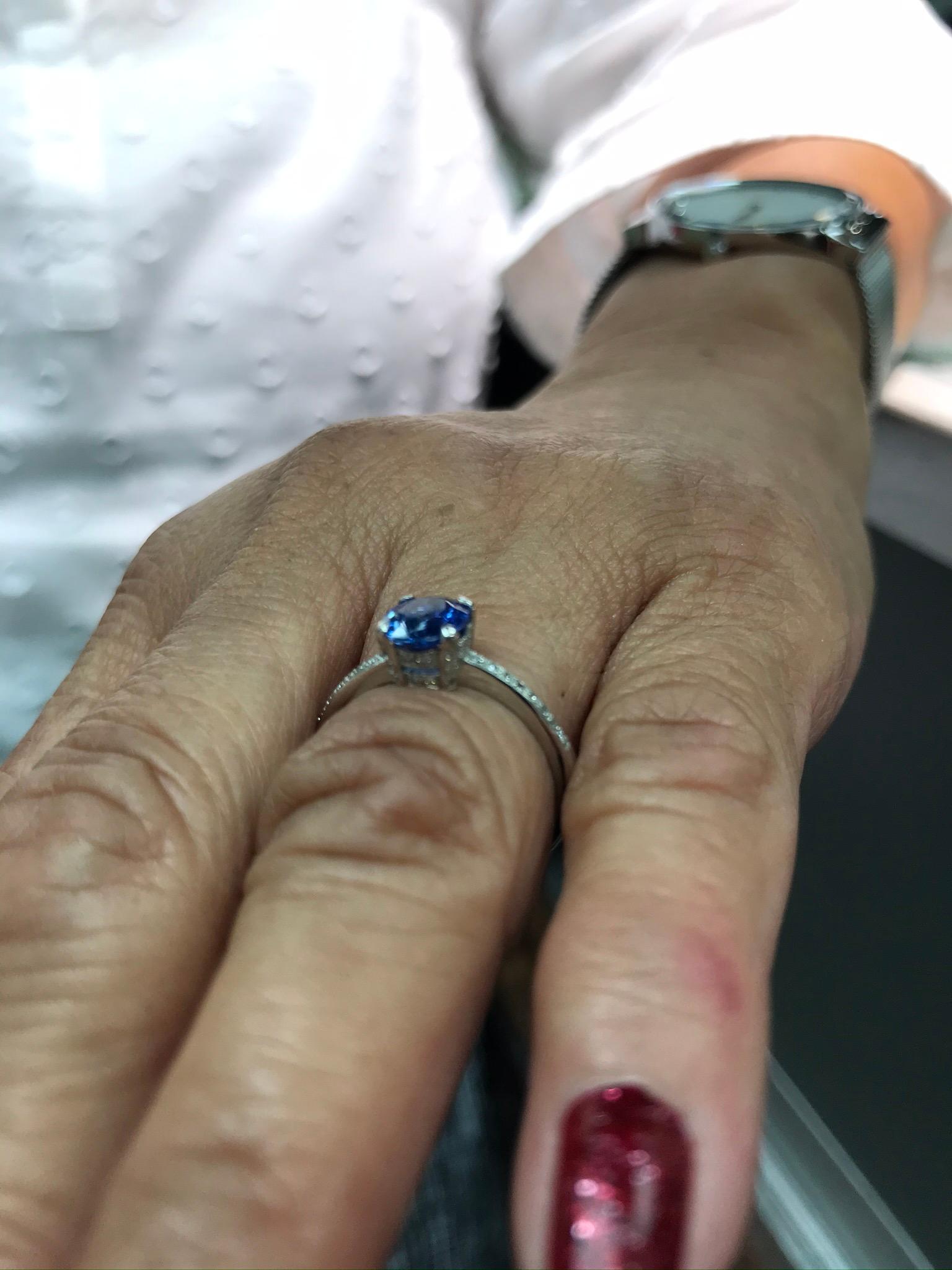 Estate Sapphire Diamond Platinum Solitaire Engagement Ring In Good Condition In Los Angeles, CA