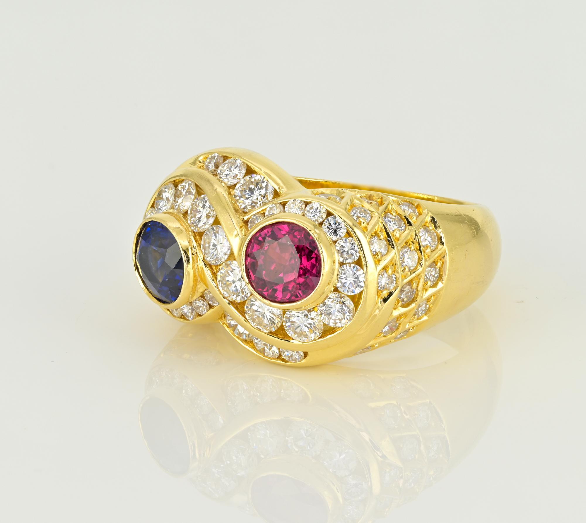 Estate Sapphire Ruby Diamond Infinity Ring In Good Condition For Sale In Napoli, IT
