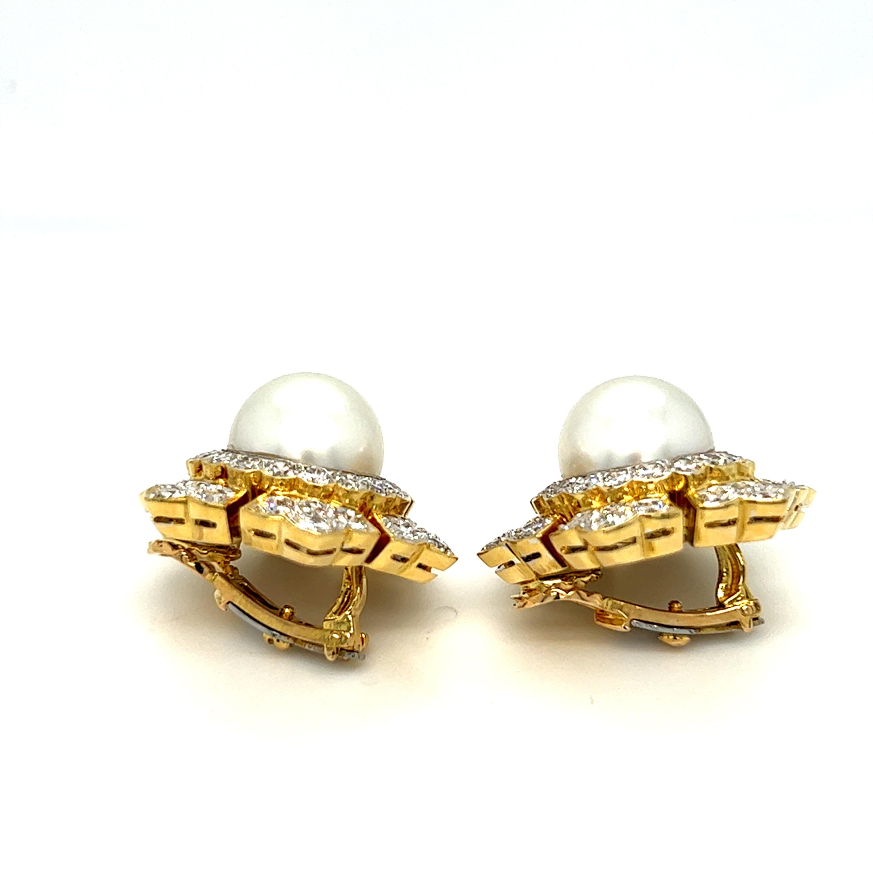 Estate Set of Pearl and Diamond Ring and Earrings Starburst 18k Yellow Gold For Sale 7