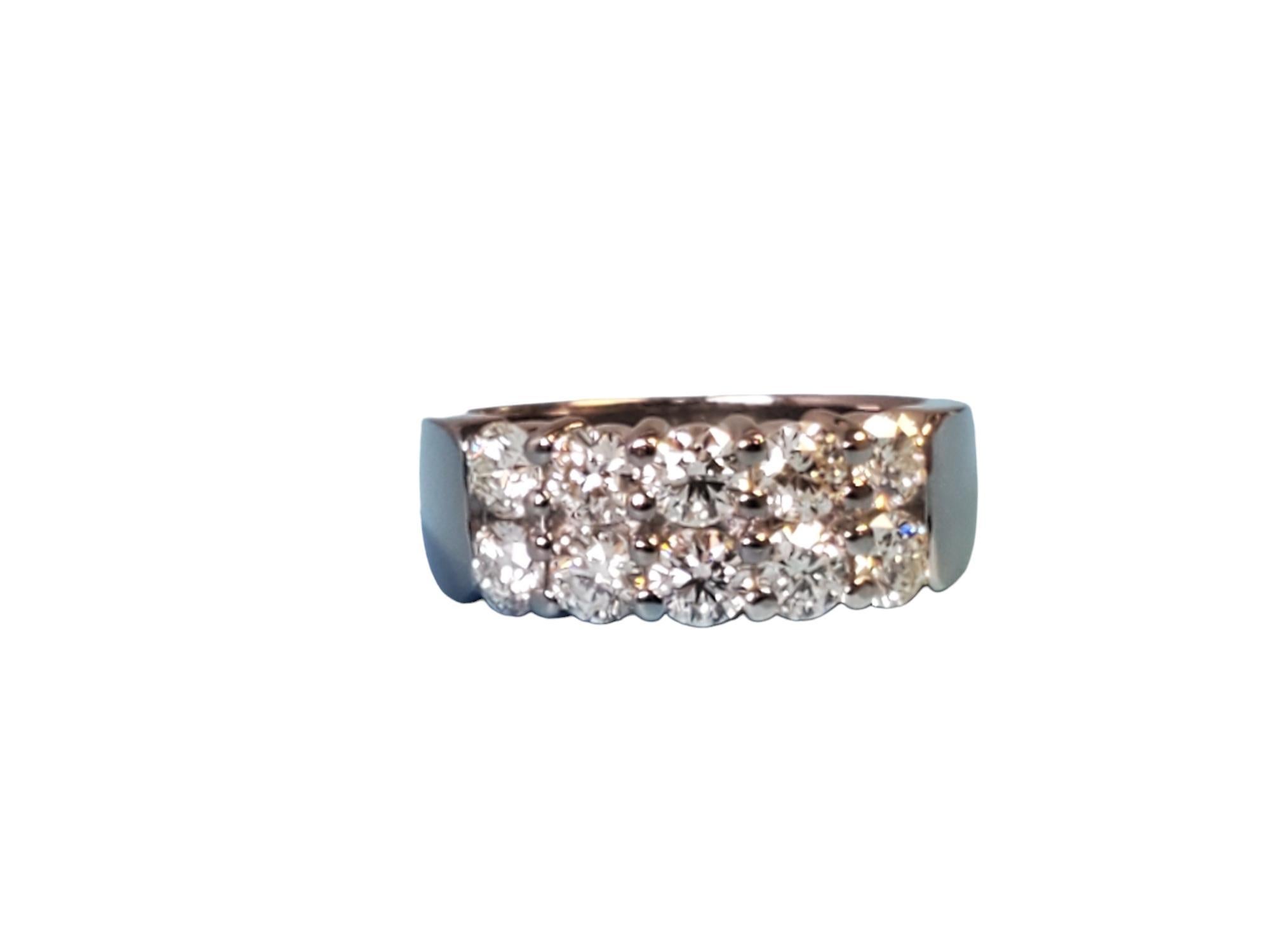 Estate HOF (Hearts on Fire) signiert Enchantment 18k Weißgold 2 Zeile Diamantband 1,50tcw. HOF ist bekannt für erstaunlich hochwertige Diamanten und Schmuckstücke. Sichern Sie sich diesen wunderschönen Ring noch heute. HOF ist sehr hoch im