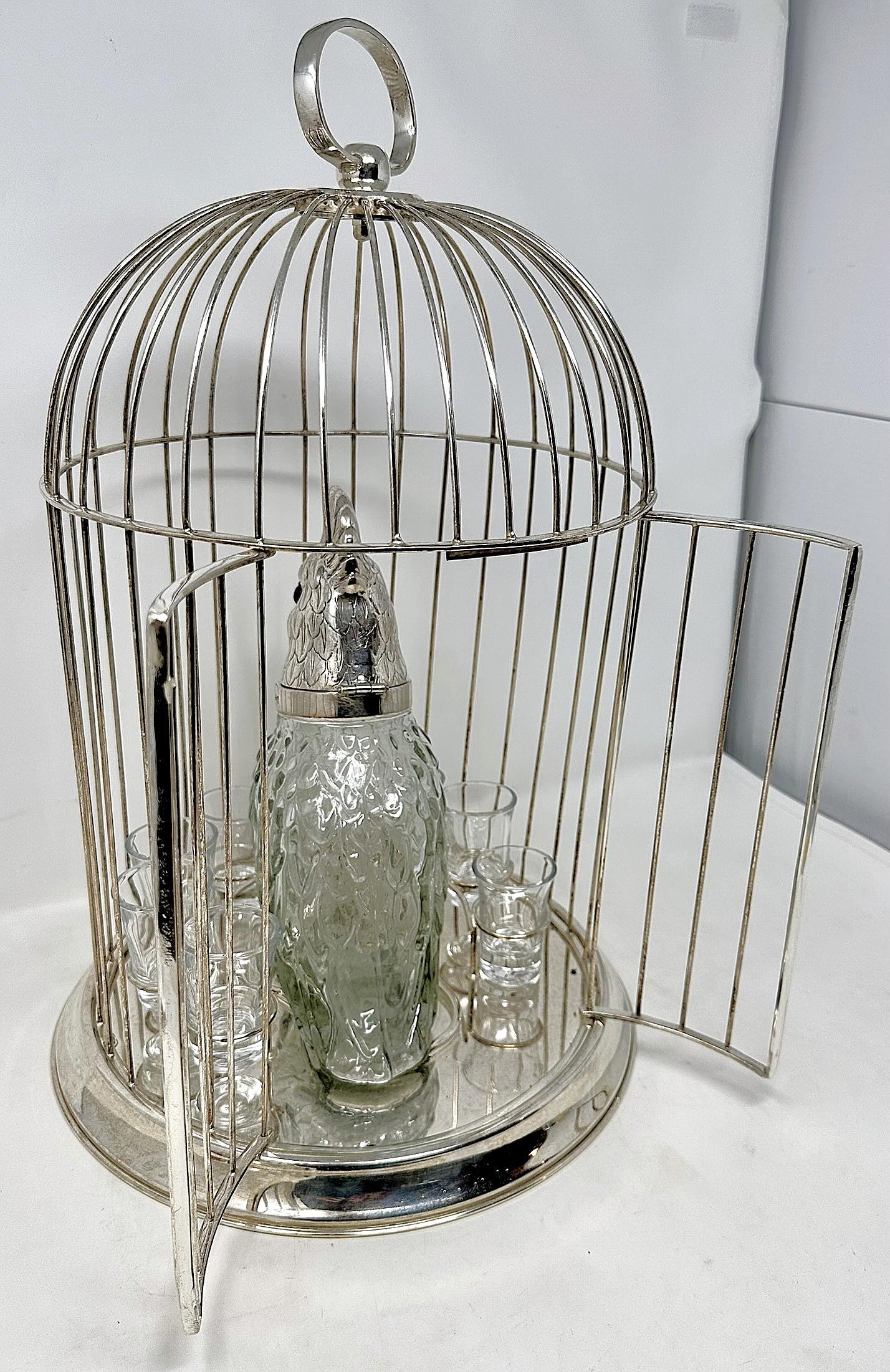 Estate Silber-Platte Figural Vogel Dekanter in Käfig mit Gläsern Circa 1930-1940's (20. Jahrhundert) im Angebot