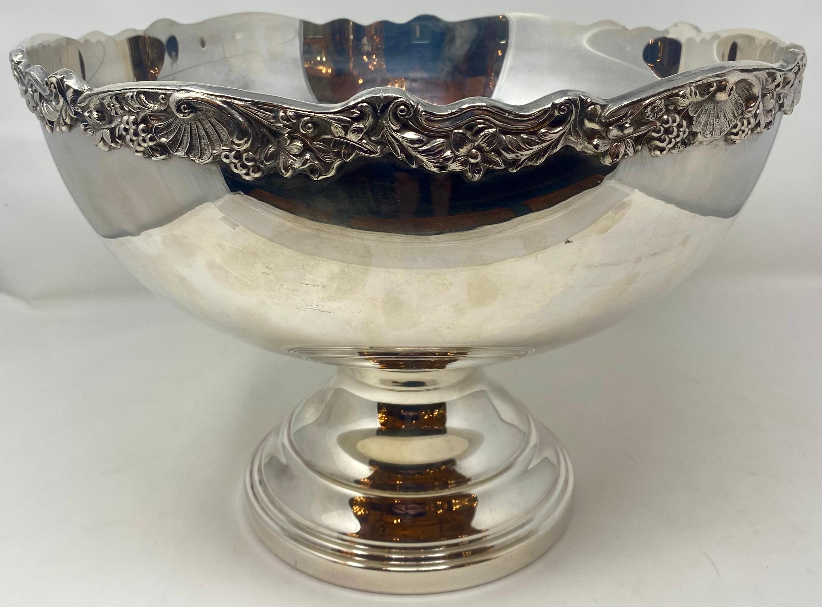 Estate Silver-Plated 15 Piece Punch Bowl Service with Cups, Tray and Ladle In Good Condition In New Orleans, LA