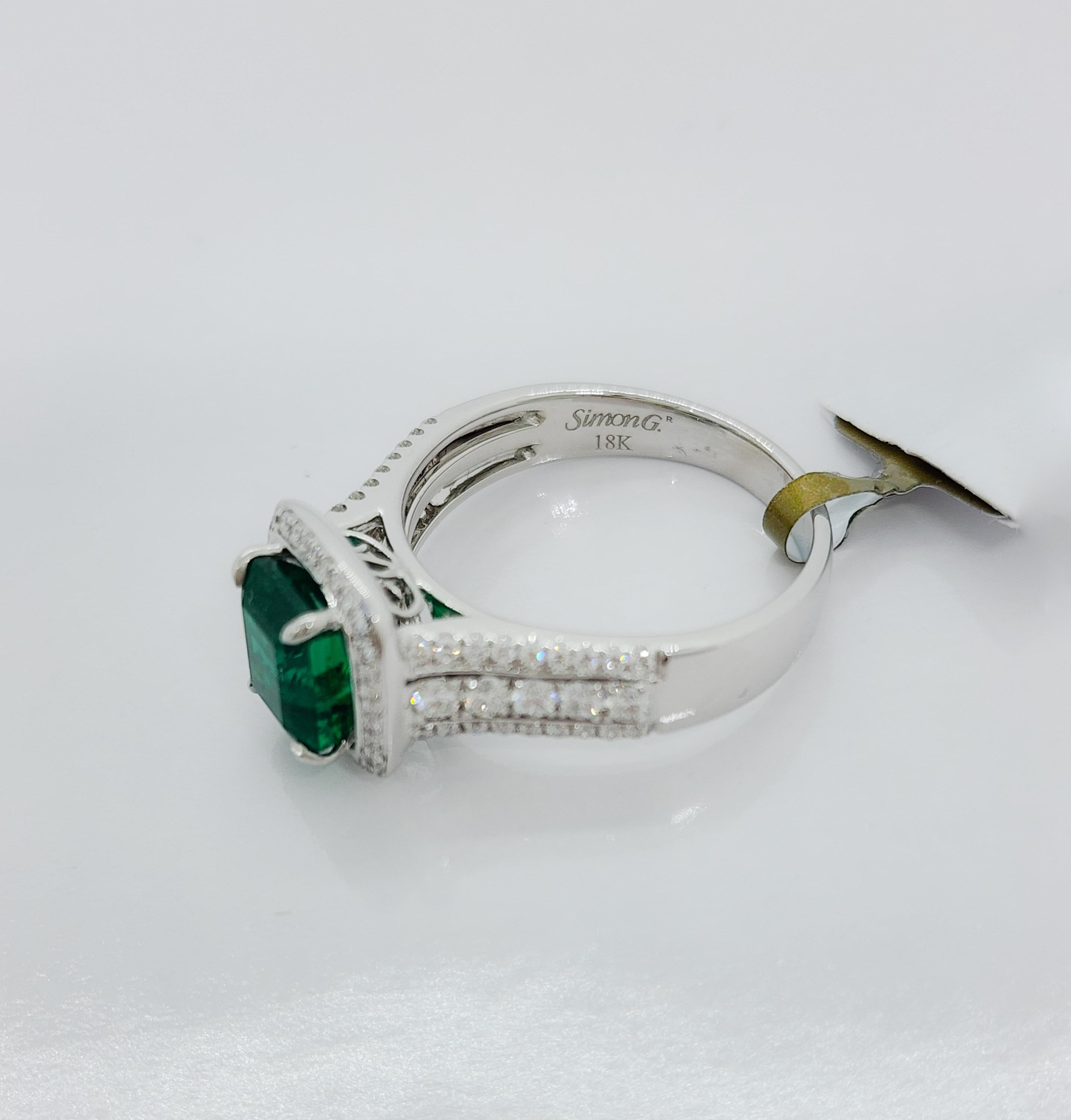 Estate Simon G. Emerald and White Diamond Ring in 18k White Gold For Sale 2