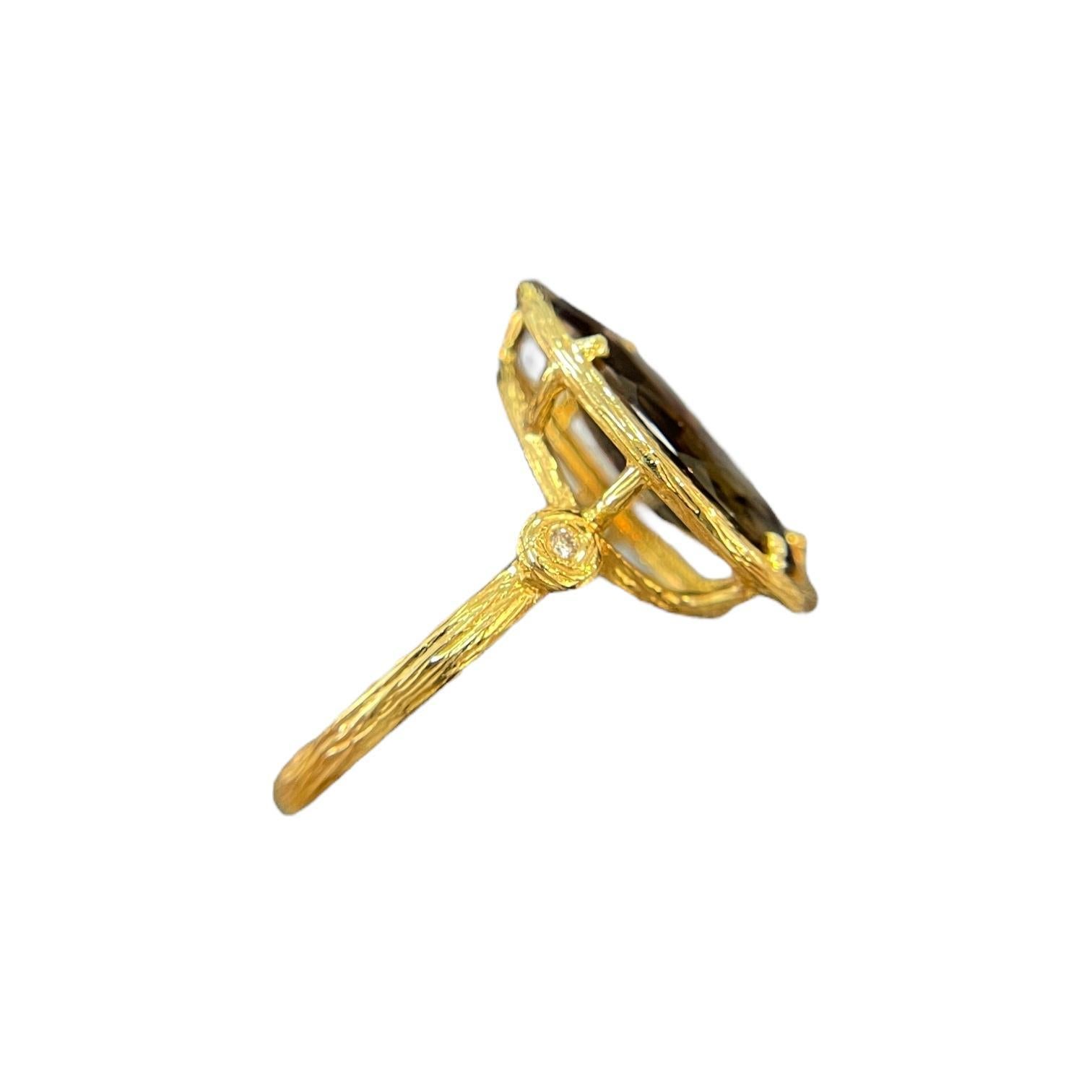 Anello di quarzo fumé di proprietà con diamanti da 0,02 TCW In condizioni ottime in vendita a New York, NY