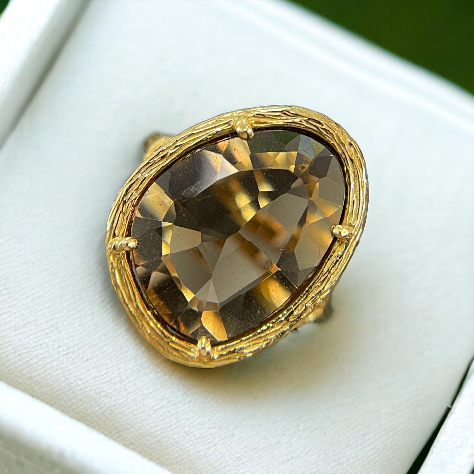 da uomo o donna Anello di quarzo fumé di proprietà con diamanti da 0,02 TCW in vendita