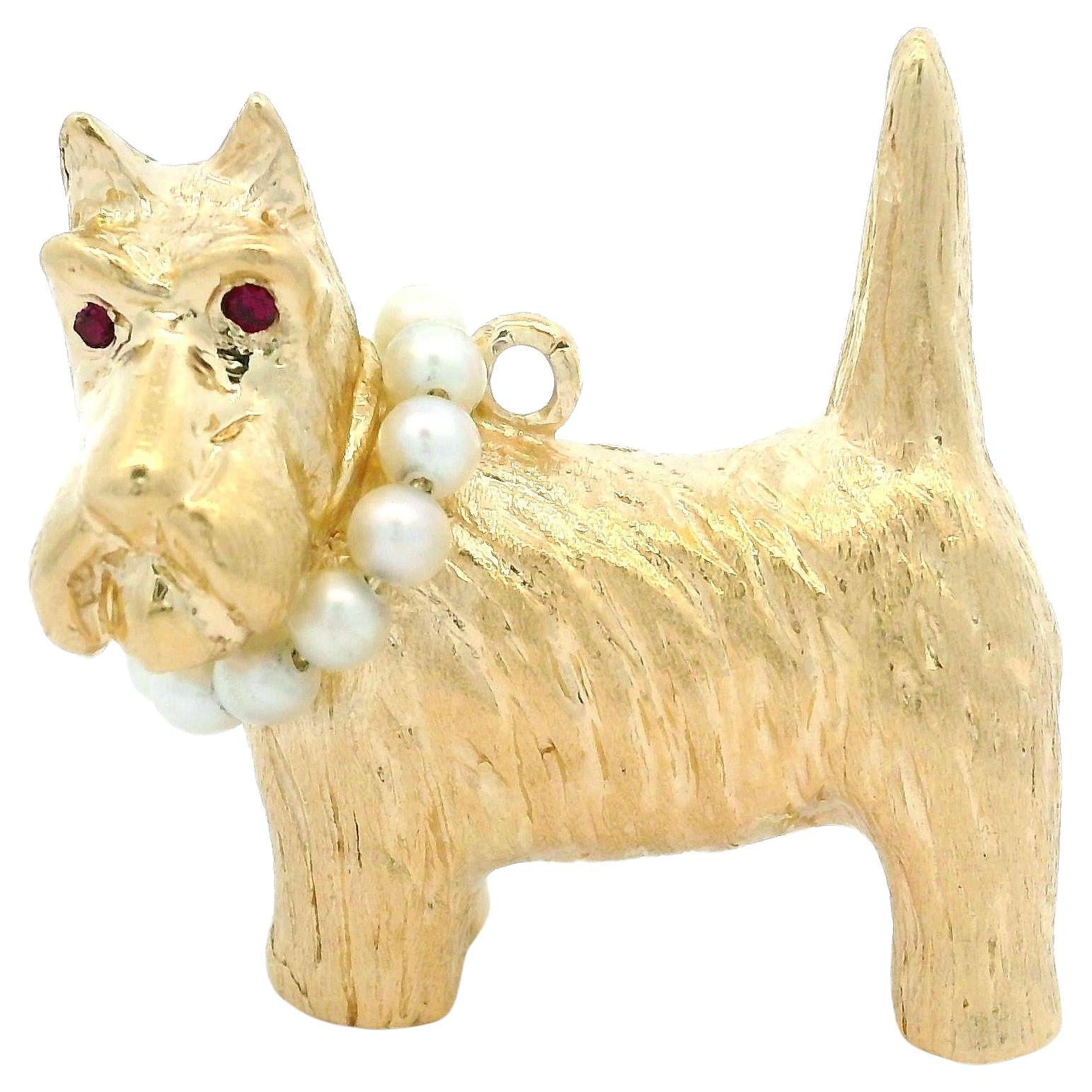 Ciondolo per collana in oro giallo massiccio 14 carati con Terrier scozzese e perla in vendita