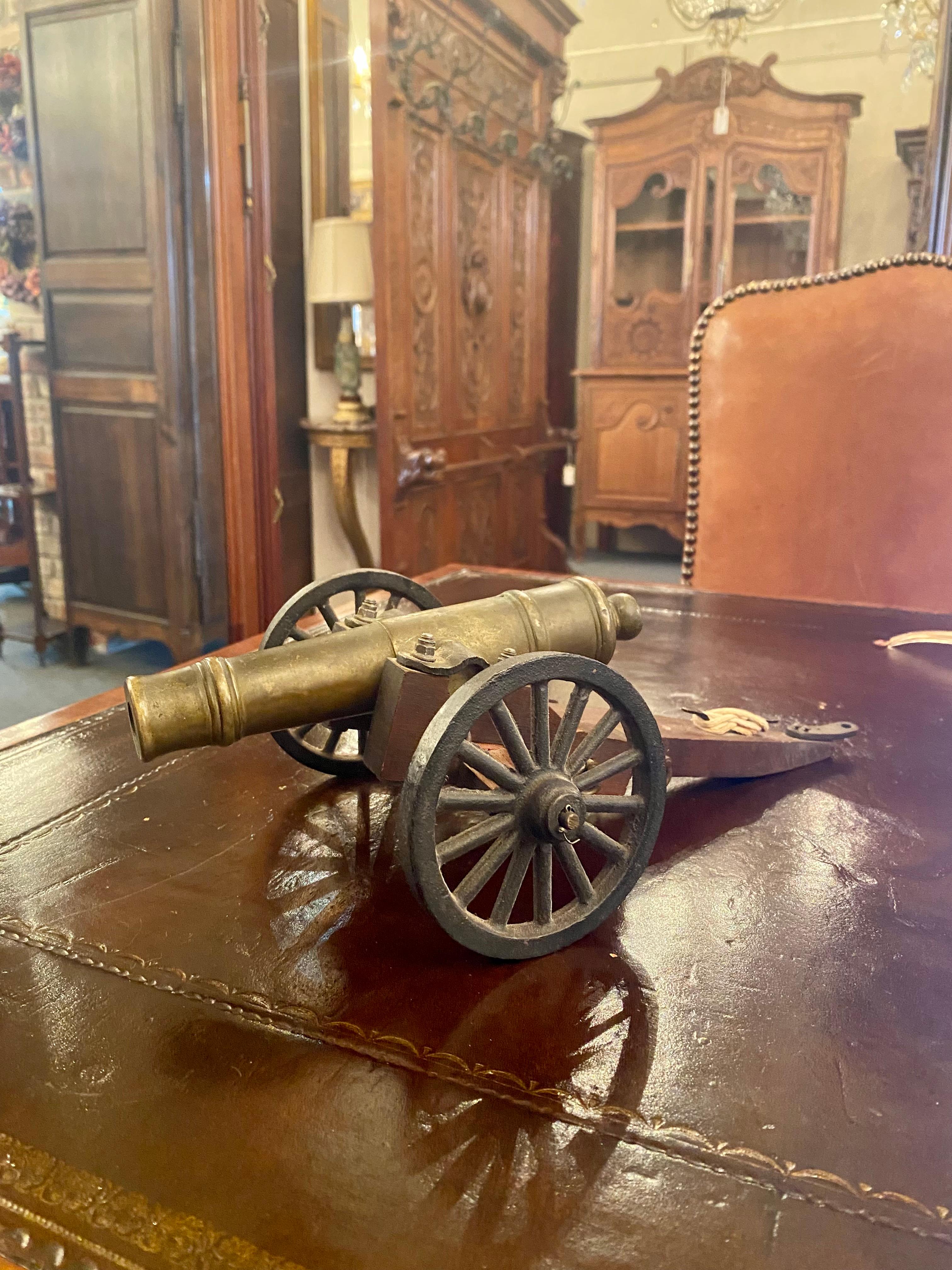 Estate Solid Bronze Top Miniature Model Military Cannon on a Wooden Carrier In Good Condition In New Orleans, LA