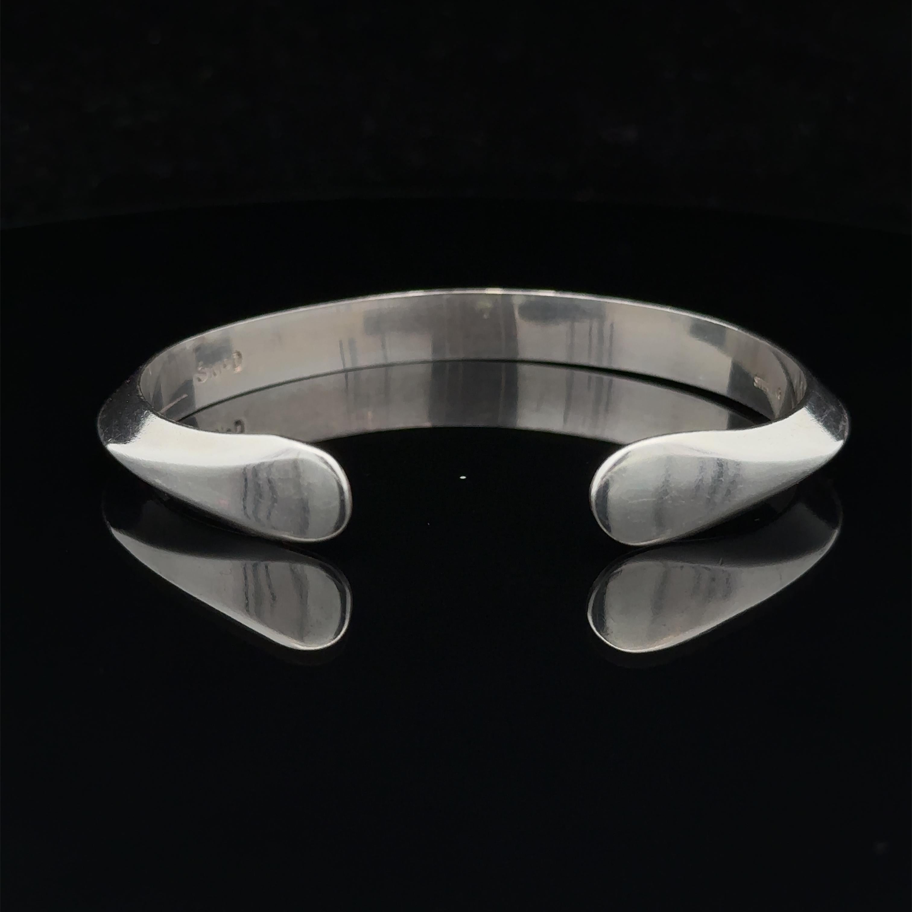 Estate Solid Sterling Silver Polished Knife Edge Cuff Bracelet In Good Condition In Montclair, NJ
