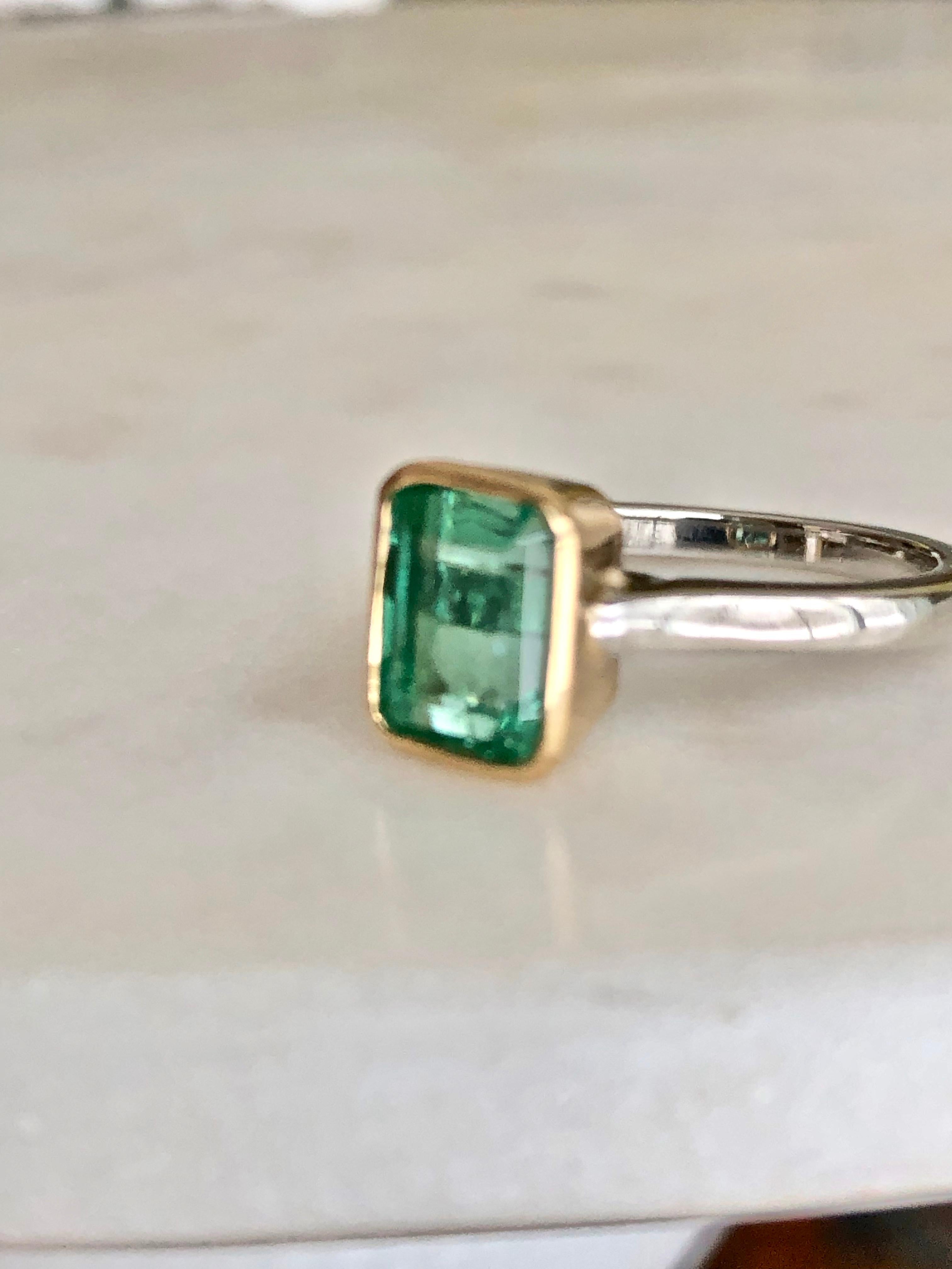 Estate Solitaire Emerald 18 Karat Platinum Engagement Ring 5