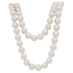 Bracelet de perles blanches des mers du Sud avec fermoir en or blanc 18 carats