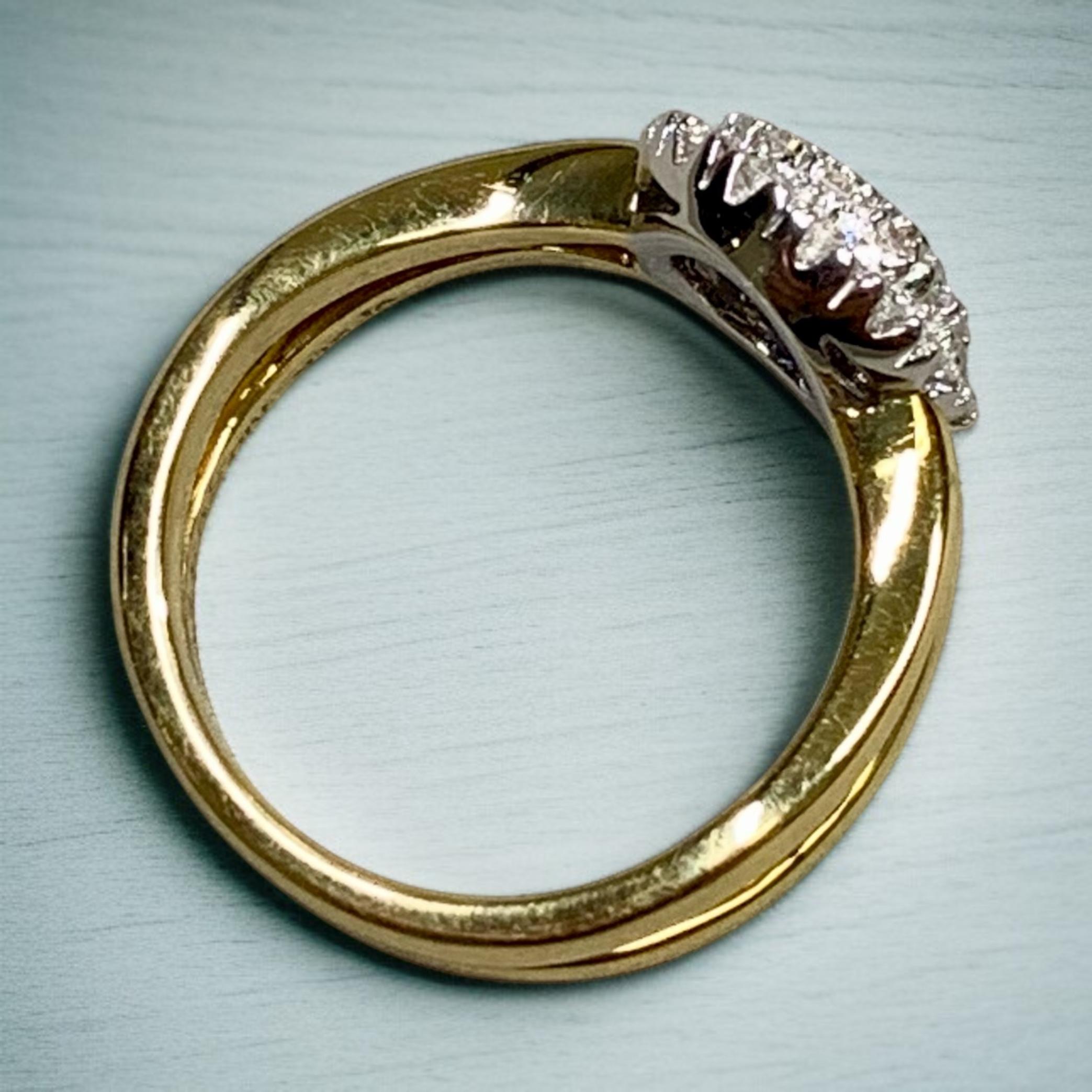 Estate SPARK 18K Round Diamond Sapphire Halo Split Shank Cocktail Ring Sz 7 In Good Condition For Sale In Winter Springs, FL
