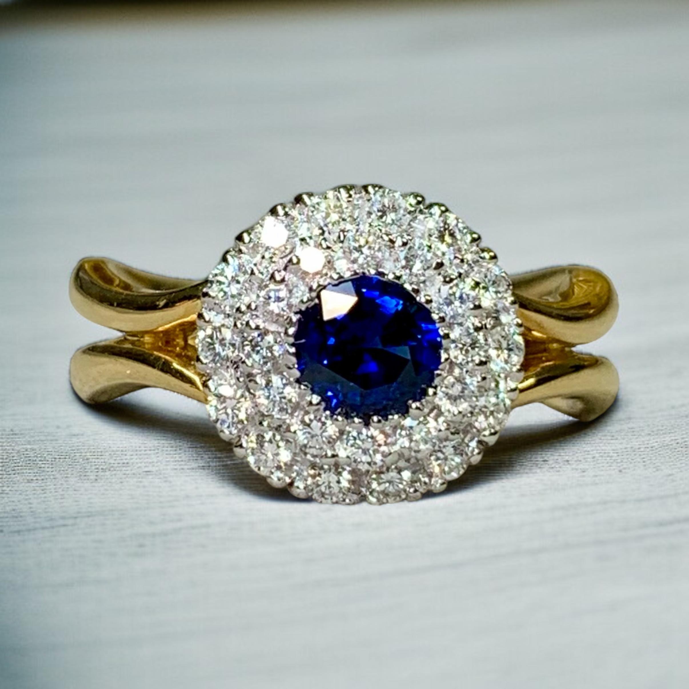 Estate SPARK 18K Round Diamond Sapphire Halo Split Shank Cocktail Ring Sz 7 For Sale 3