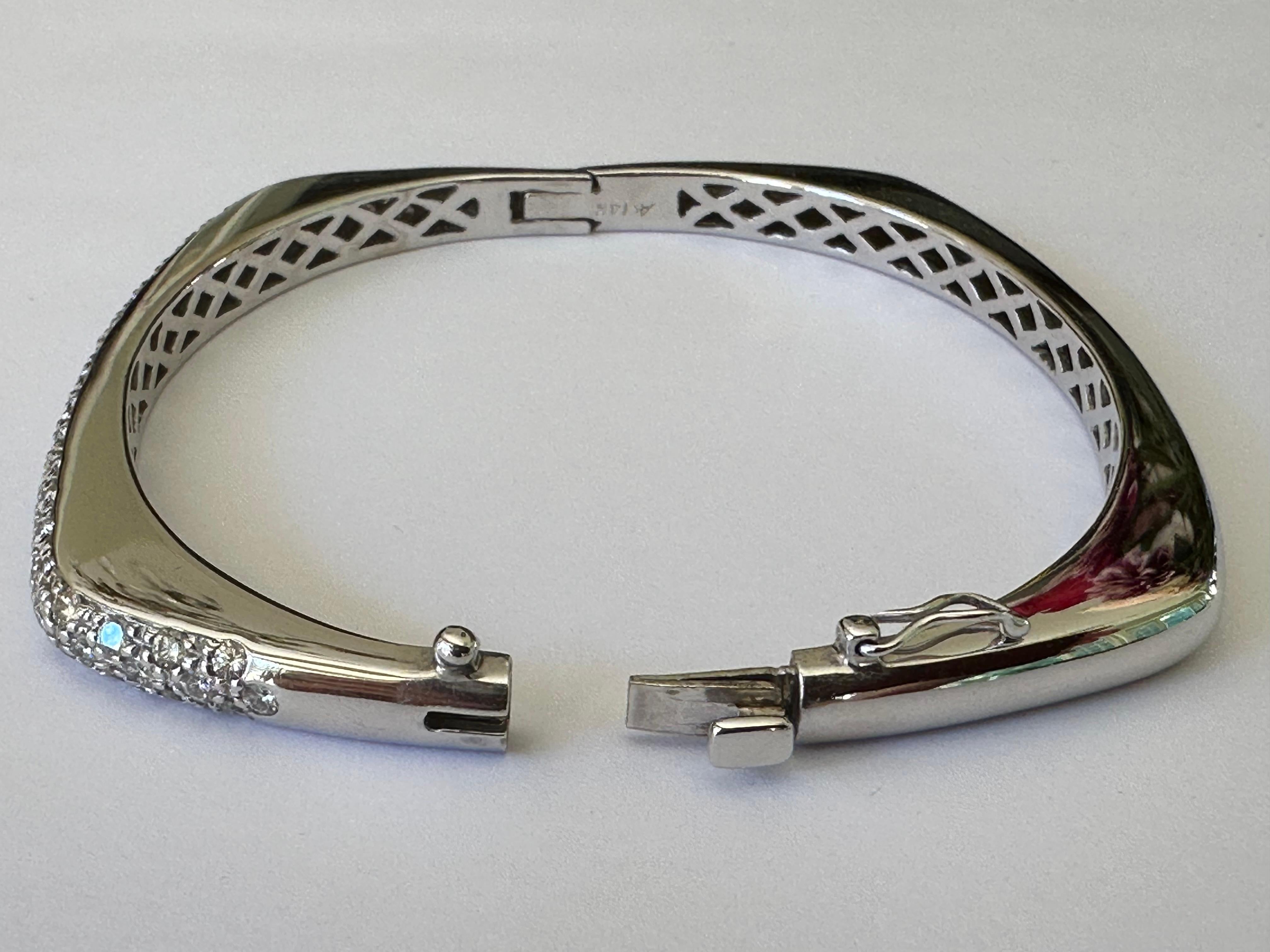 Estate Square-Shaped Diamond Bangle Bracelet For Sale 1