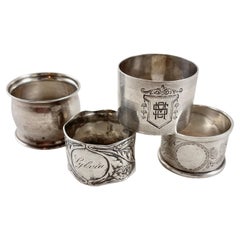Anneaux de serviette en argent Sterling Estate, ensemble mixte de quatre anneaux de serviette