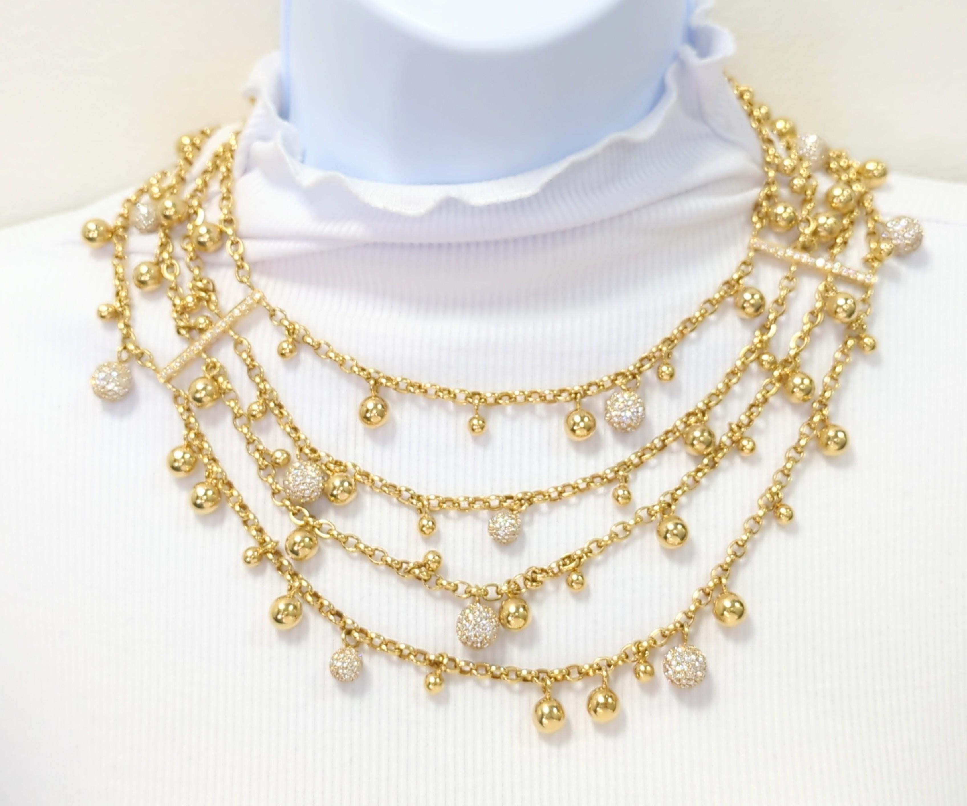 Wunderschöne klobige Halskette und Armband aus dem Nachlass Tallarico mit runden Kugeln aus weißen Pave-Diamanten, großer Kette, einigen Perlen und einem großartigen Look!  Handgefertigt in 18k Gelbgold.  