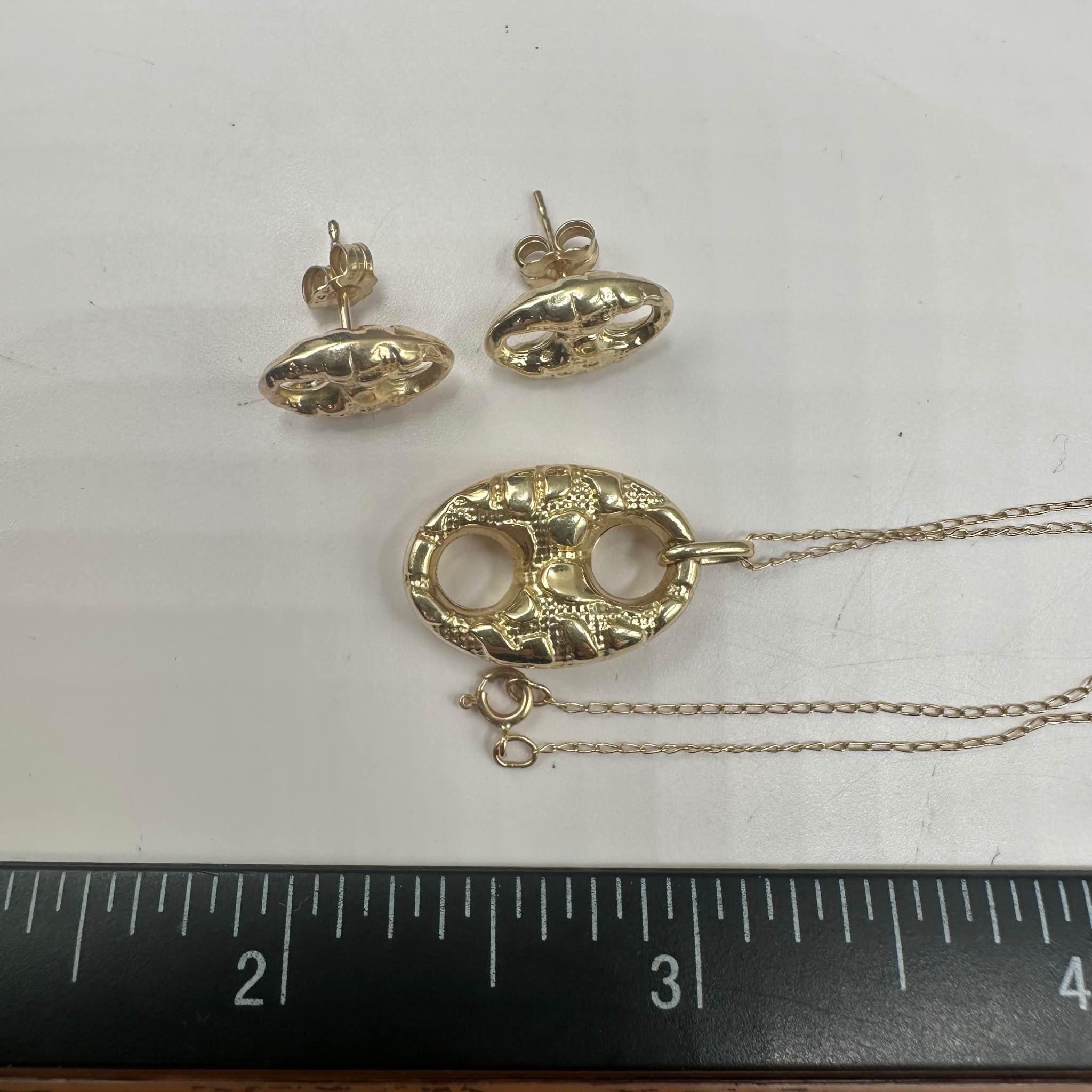 Women's Estate Textured Puff Pendant & Earrings in 14kt Yellow Gold - 20
