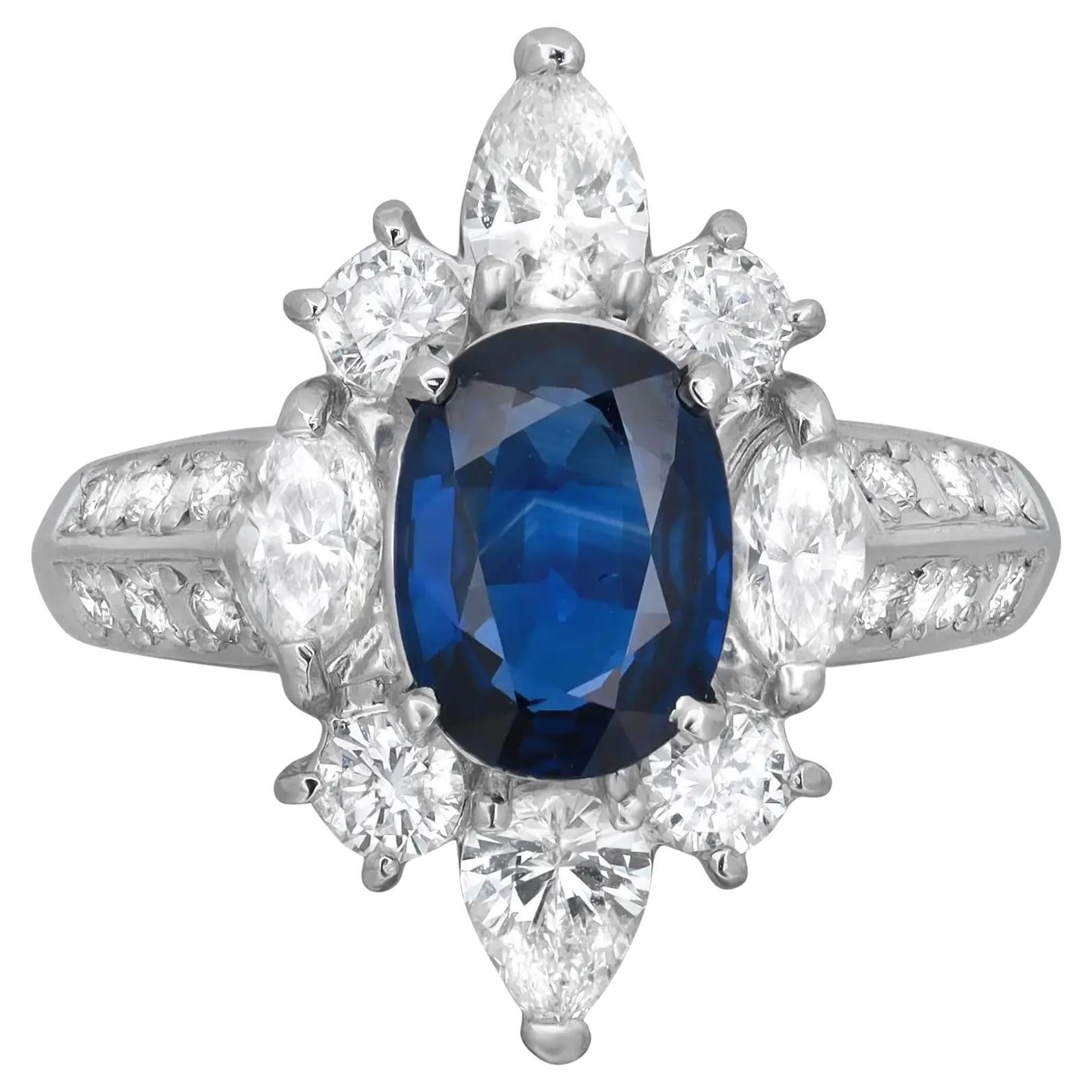 Bague cocktail de succession thaïlandaise saphir 1,44 ct. pt. et diamant 1,10 ct. pt., taille 5,5 en vente